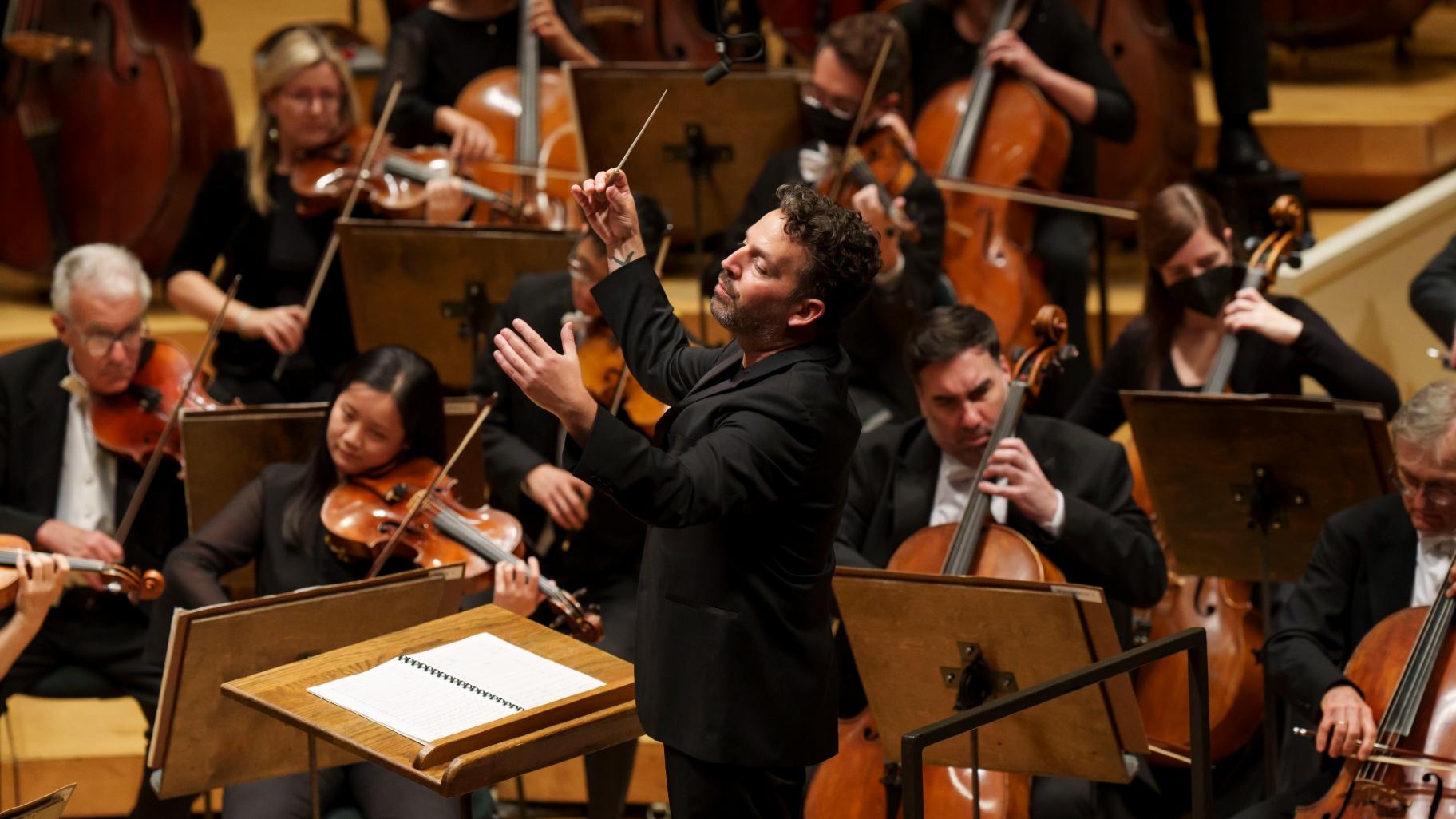 James Gaffigan leads the Chicago Symphony Orchestra in a performance of Bernstein’s “Symphonic Dances From ‘West Side Story.’” (Todd Rosenberg)