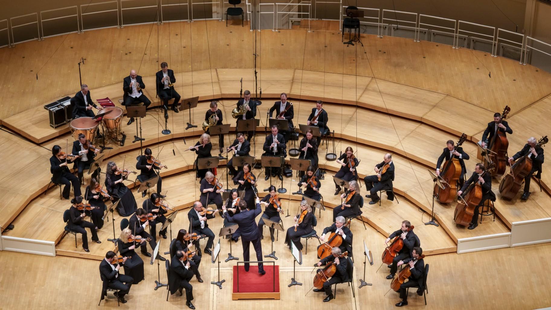 Conductor Nikolaj Szeps-Znaider leads the Chicago Symphony Orchestra in a performance of Mozart’s Prague Symphony. (Todd Rosenberg Photography)