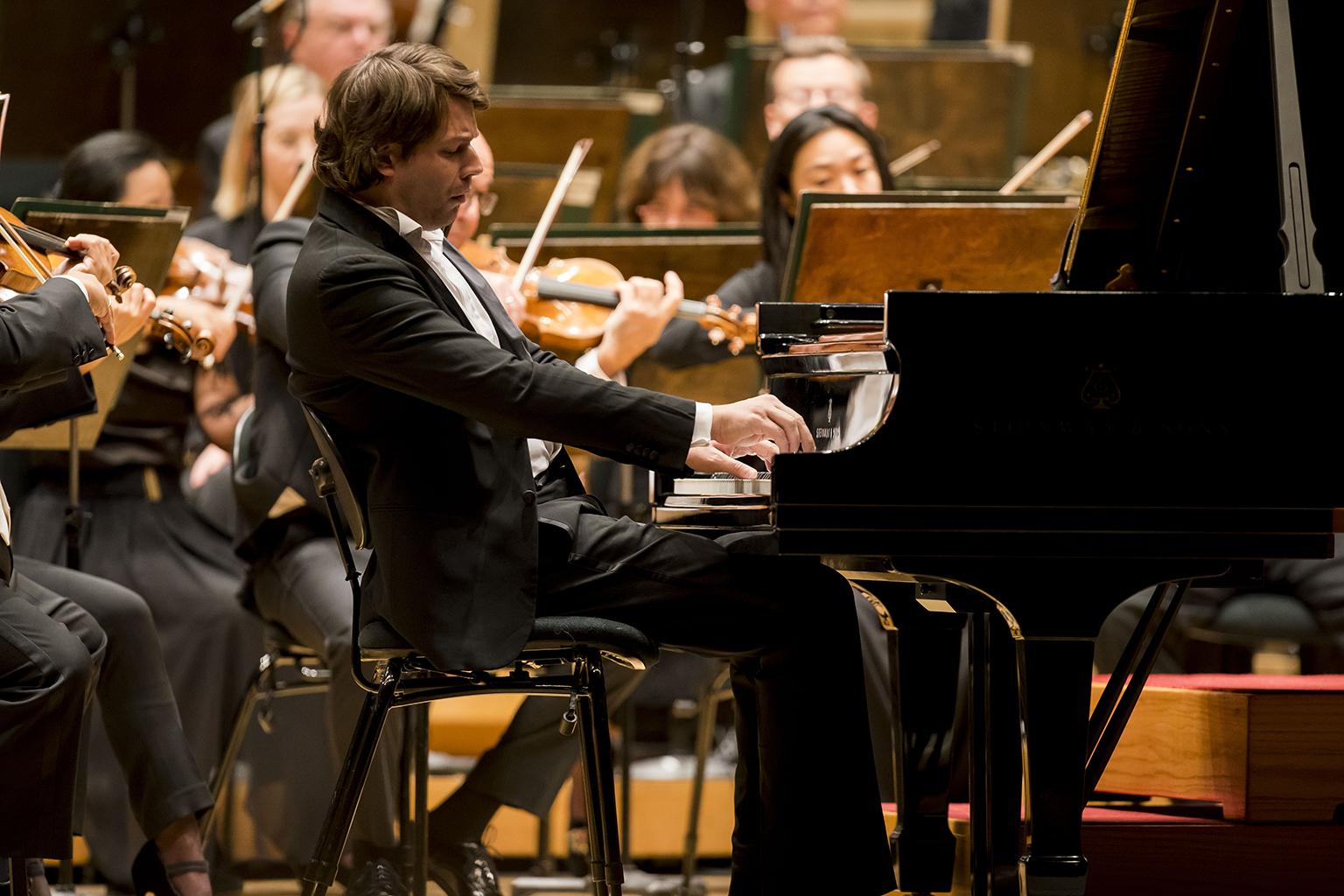 David Fray is soloist in Beethoven’s Piano Concerto No. 3 with Zell Music Director Riccardo Muti and the CSO on Oct. 4, 2018. (Credit: Todd Rosenberg)