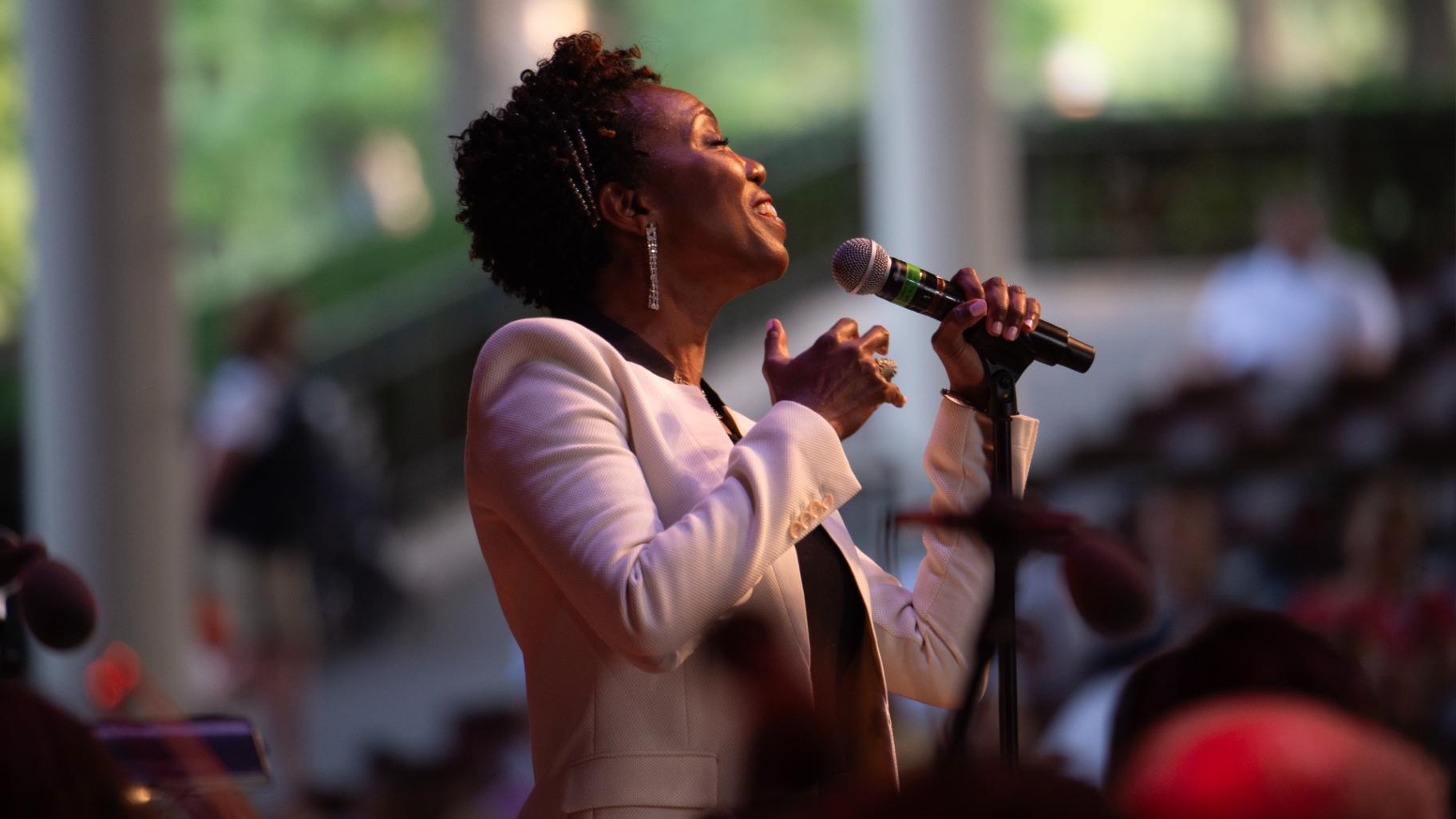 Heather Headley performs at the Ravinia Pavilion on July 16, 2023. (Patrick Gipson / Ravinia Festival)