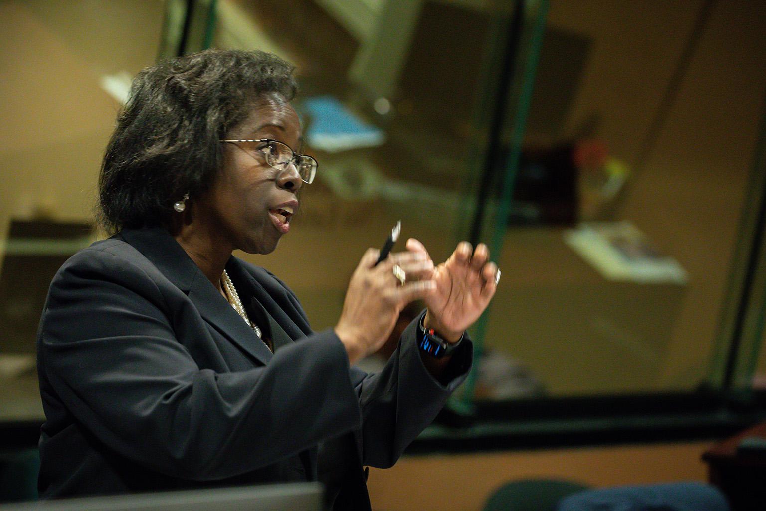 Special prosecutor Patricia Brown Holmes addresses the judge during the testimony of witness Jose Torres on Thursday, Nov. 29, 2018. (Zbigniew Bzdak / Chicago Tribune / Pool)