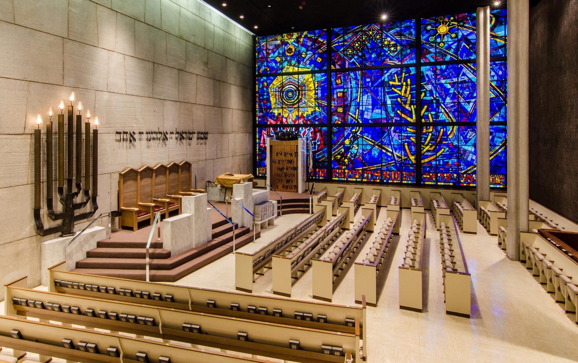 Chicago Loop Synagogue, a 2026 Chicago 7 Most Endangered. Chicago Loop Synagogue, 1957, Loebl, Schlossman &amp; Bennett, 16 S. Clark St. (Eric Allix Rogers)