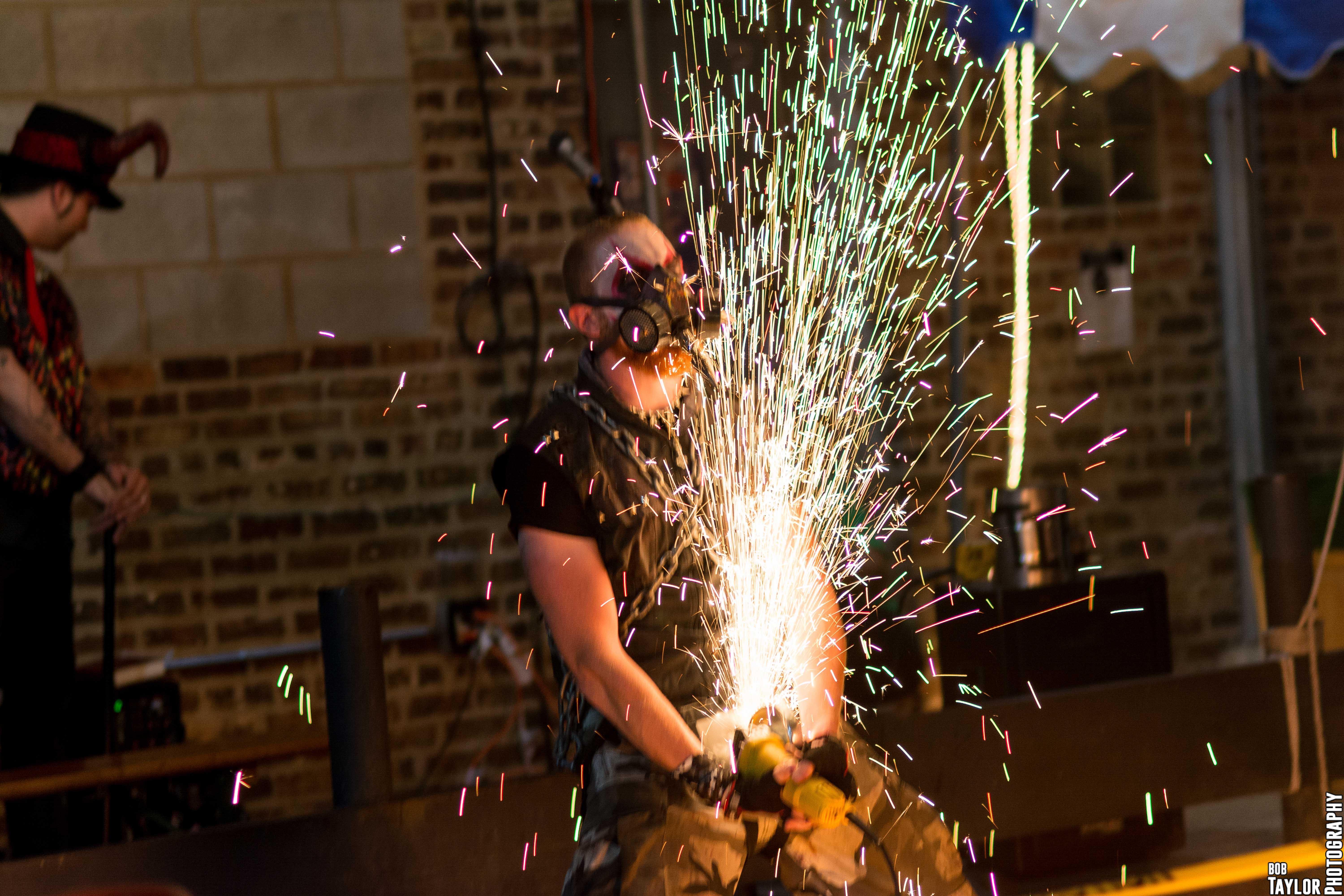 A scene from "Misfits All Around" at Chicago Fringe Festival in 2015. (Bob Taylor)