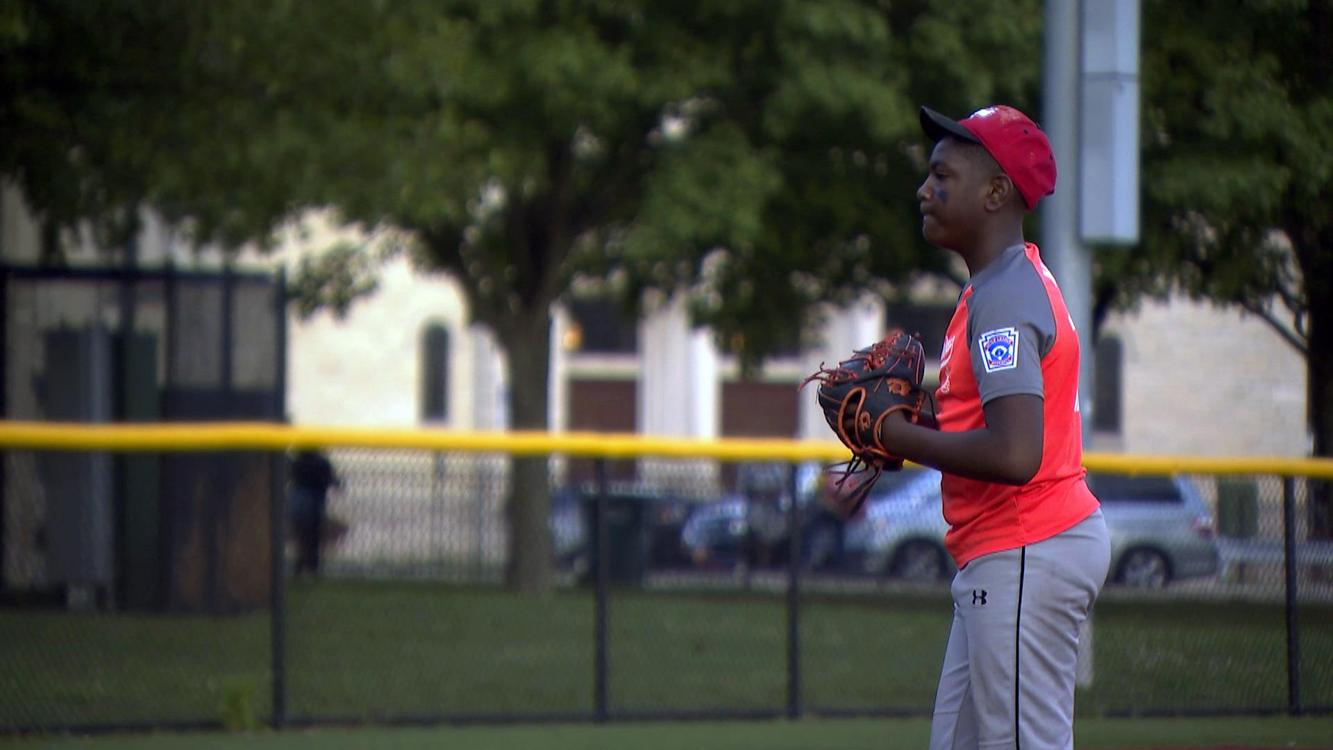 Chicago Westside Sports en action à Columbus Park.  (Nouvelles WTTW)