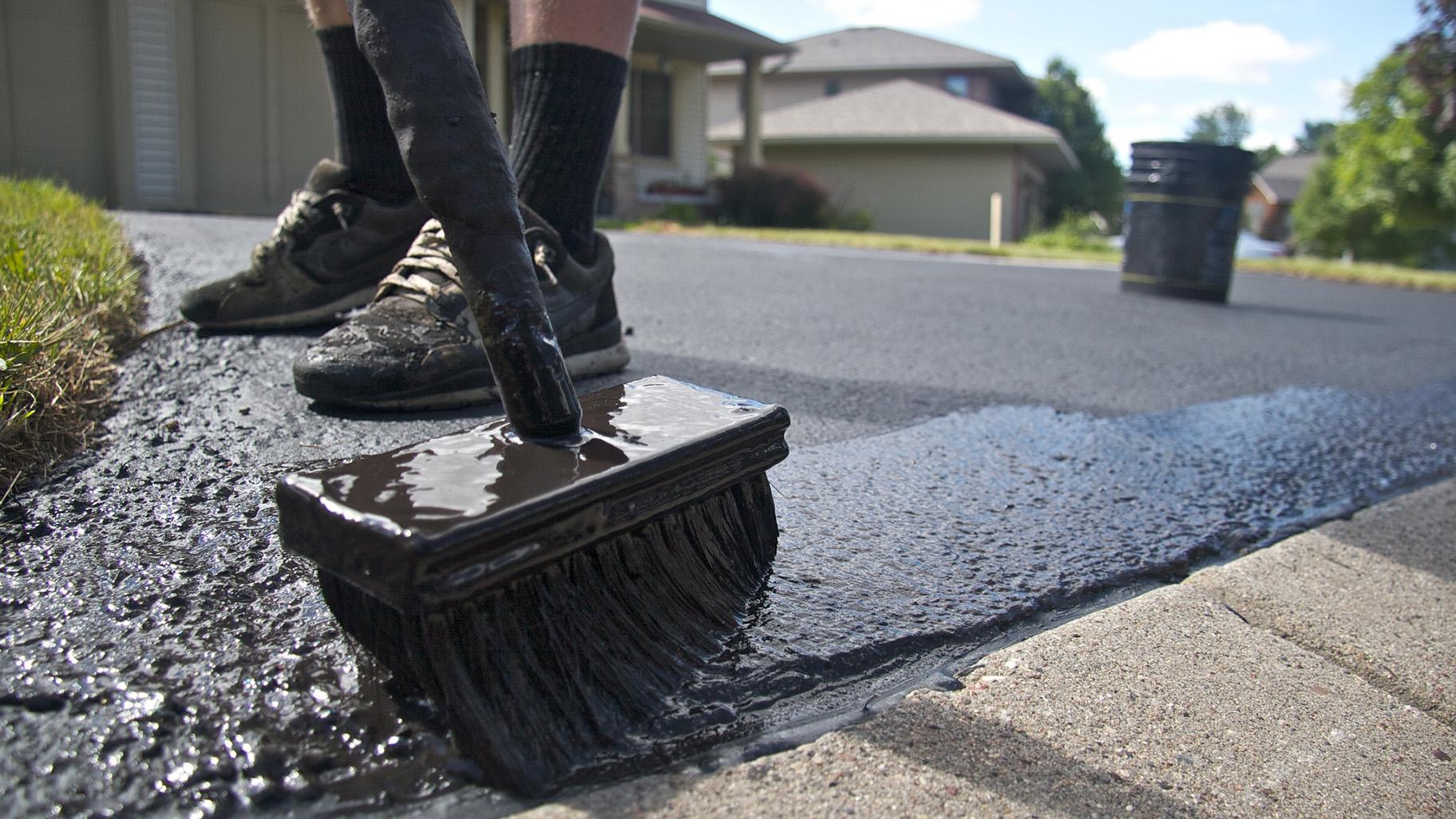 Bill Would Let Illinois Cities, Counties Ban Coal Tar Sealants | Chicago  News | WTTW