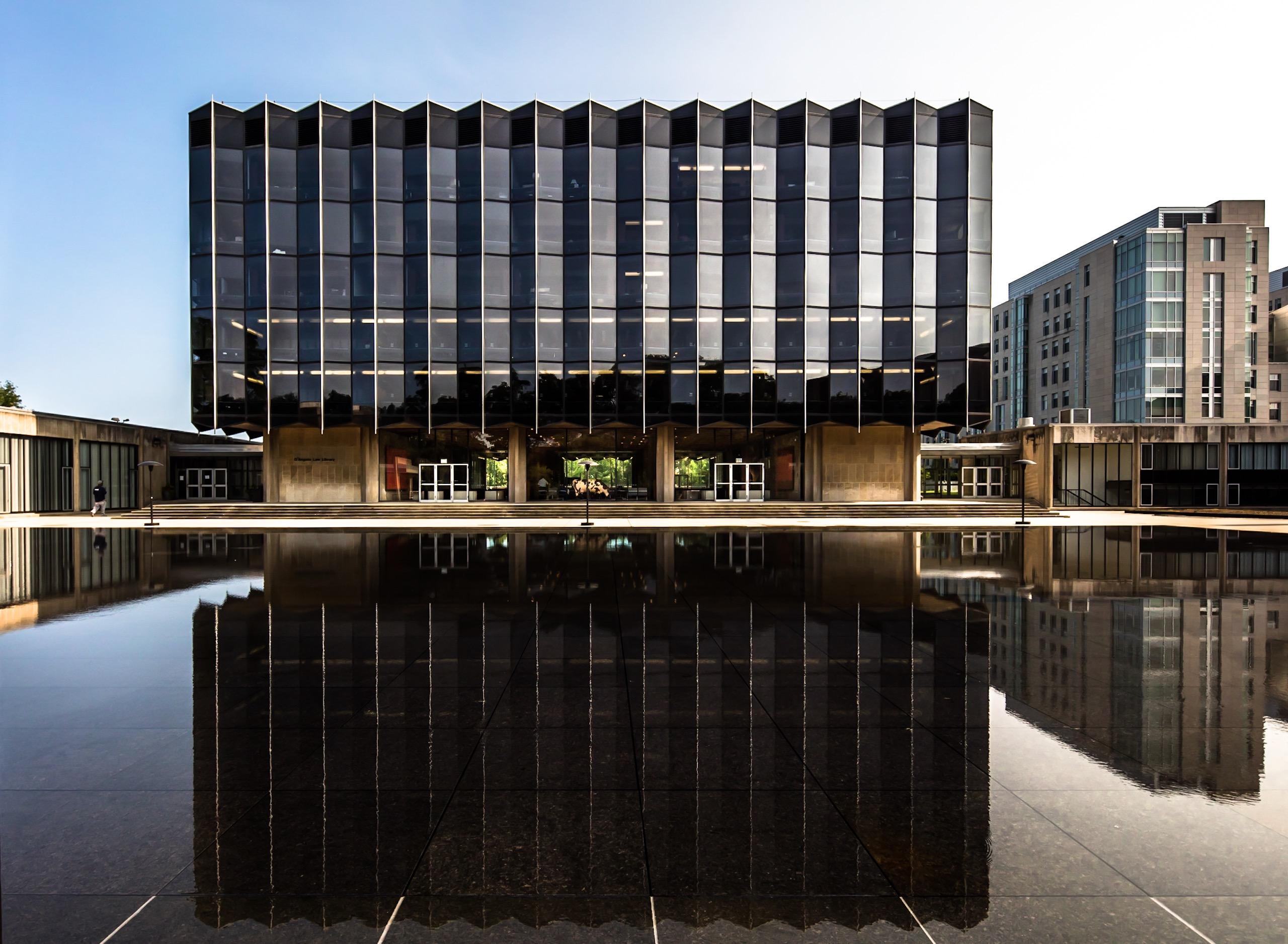 The D’Angelo Law Library at the University of Chicago. (Courtesy of Lee Bey)