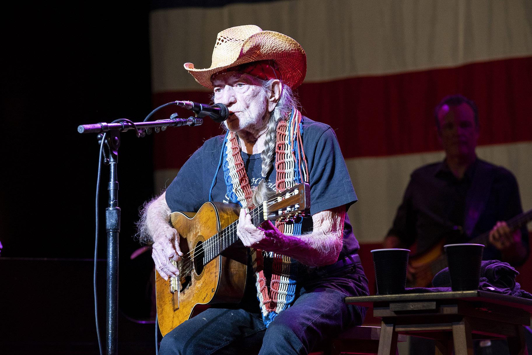 Willie Nelson performs at Ravinia on Saturday, Aug. 14, 2021. (Credit: Kyle Dunleavy)