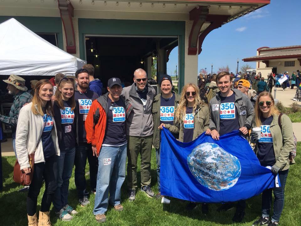 Volunteers from the Chicago chapter of 350.org, a global organization working to combat climate change (Courtesy Chicago 350)