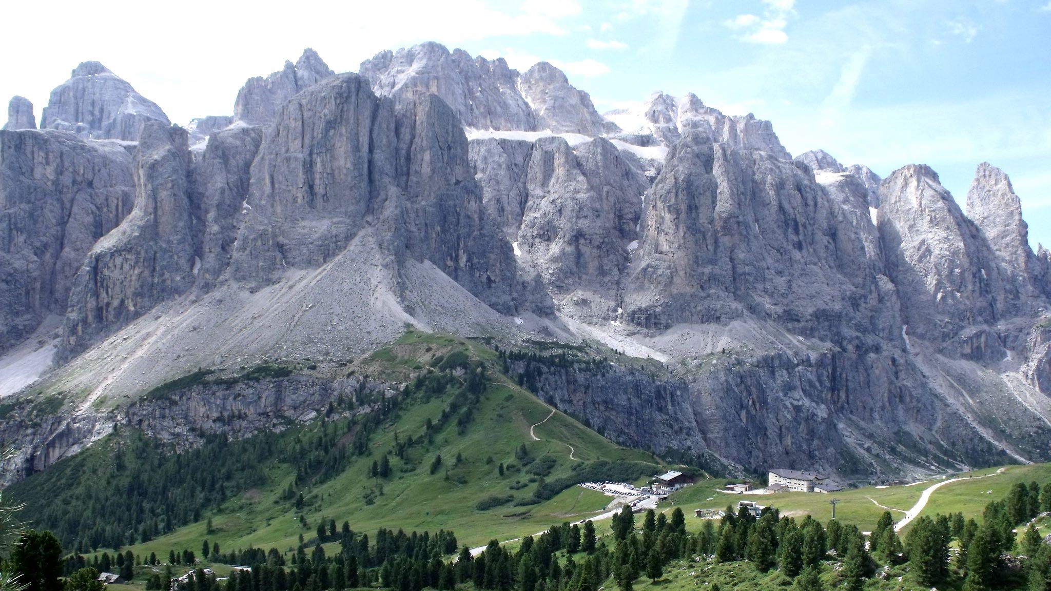 Italy's Dolomite Alps. (Flickr / puffin11k)