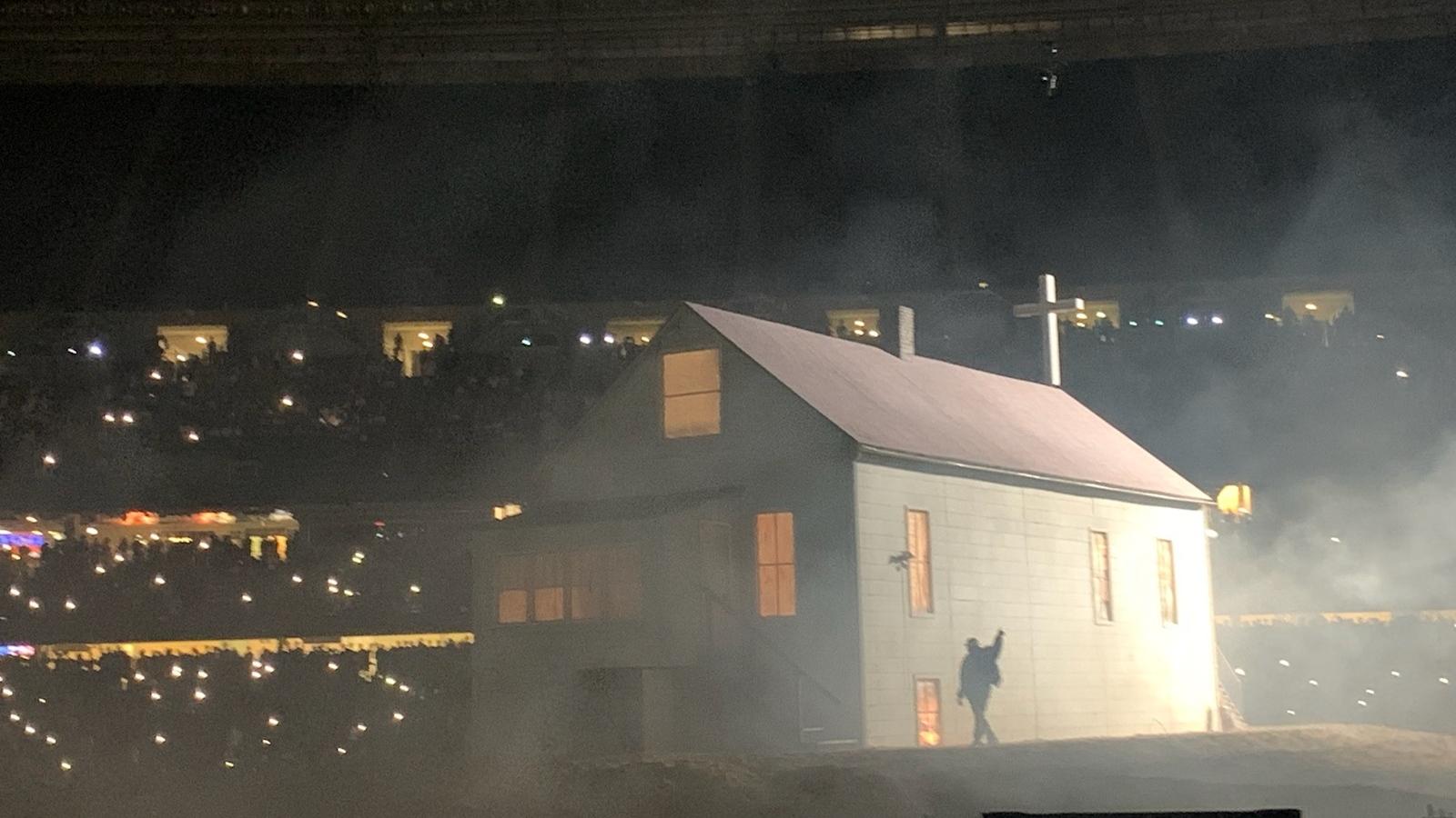 Kanye West Takes Chicagoans to Church on Donda Listening Night | Chicago News | TittlePress