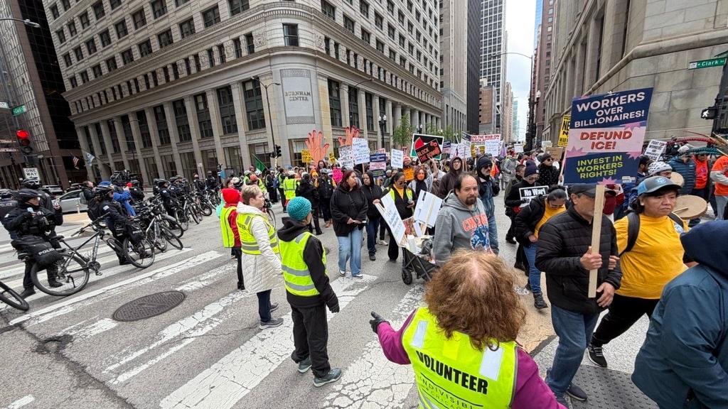 A May Day march makes its way into downtown Chicago on May 1, 2026. (Eunice Alpasan / WTTW News)