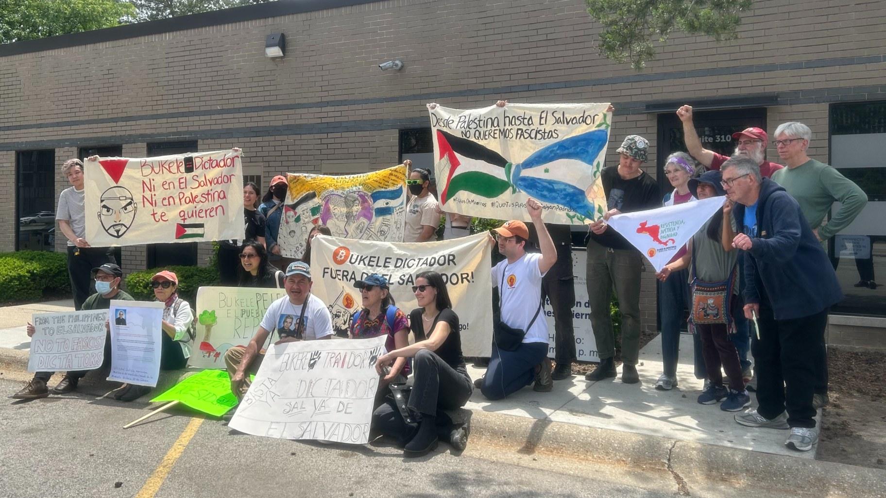Demonstrators gather outside the Consulate General of El Salvador in Chicago on May 31, 2024. (Blair Paddock / WTTW News)
