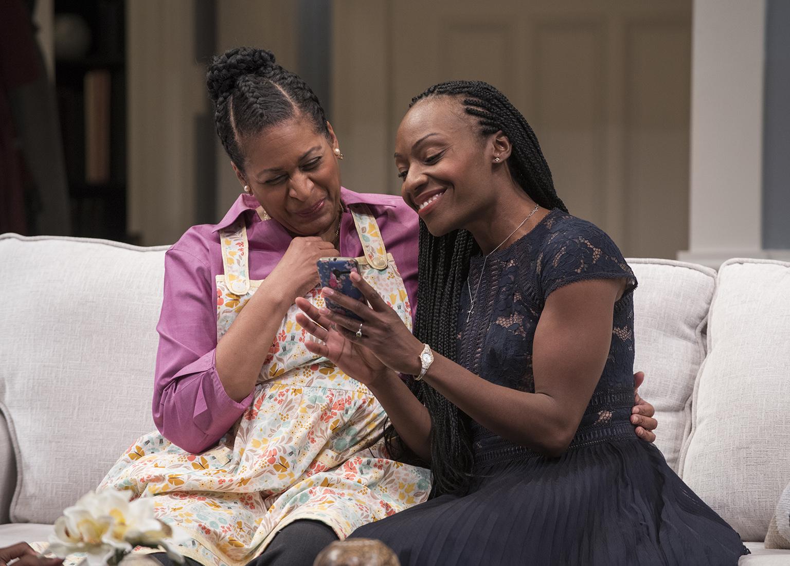 Ora Jones, left, and Lanise Antoine Shelley. (Photo by Michael Brosilow)