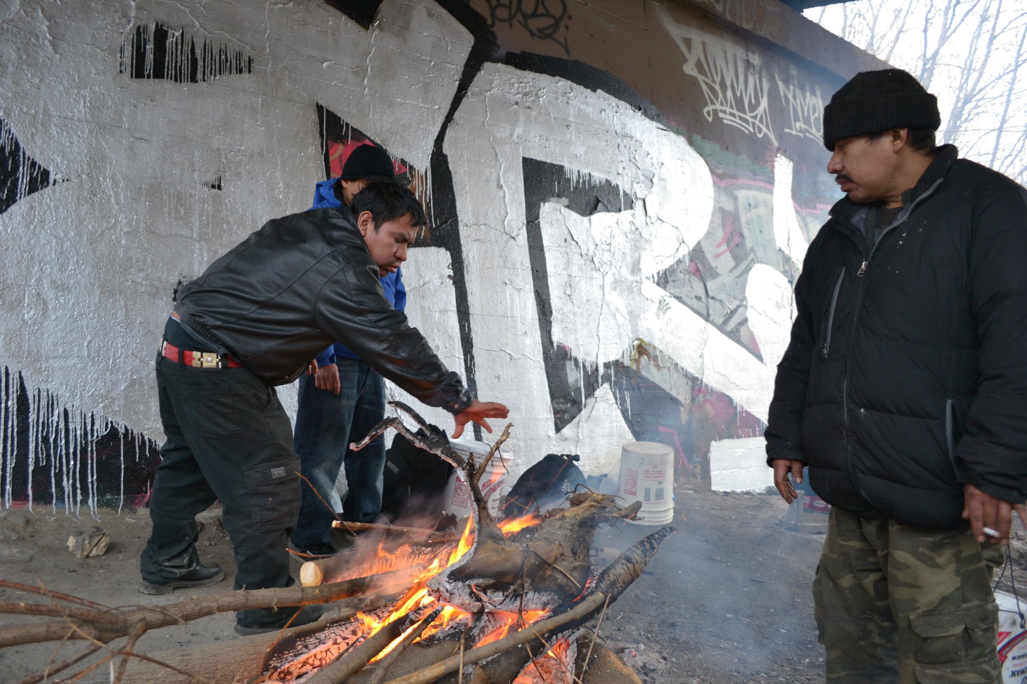 Ice fishing tents donated to Chicago's homeless under threat of removal by  the city - ABC7 Chicago