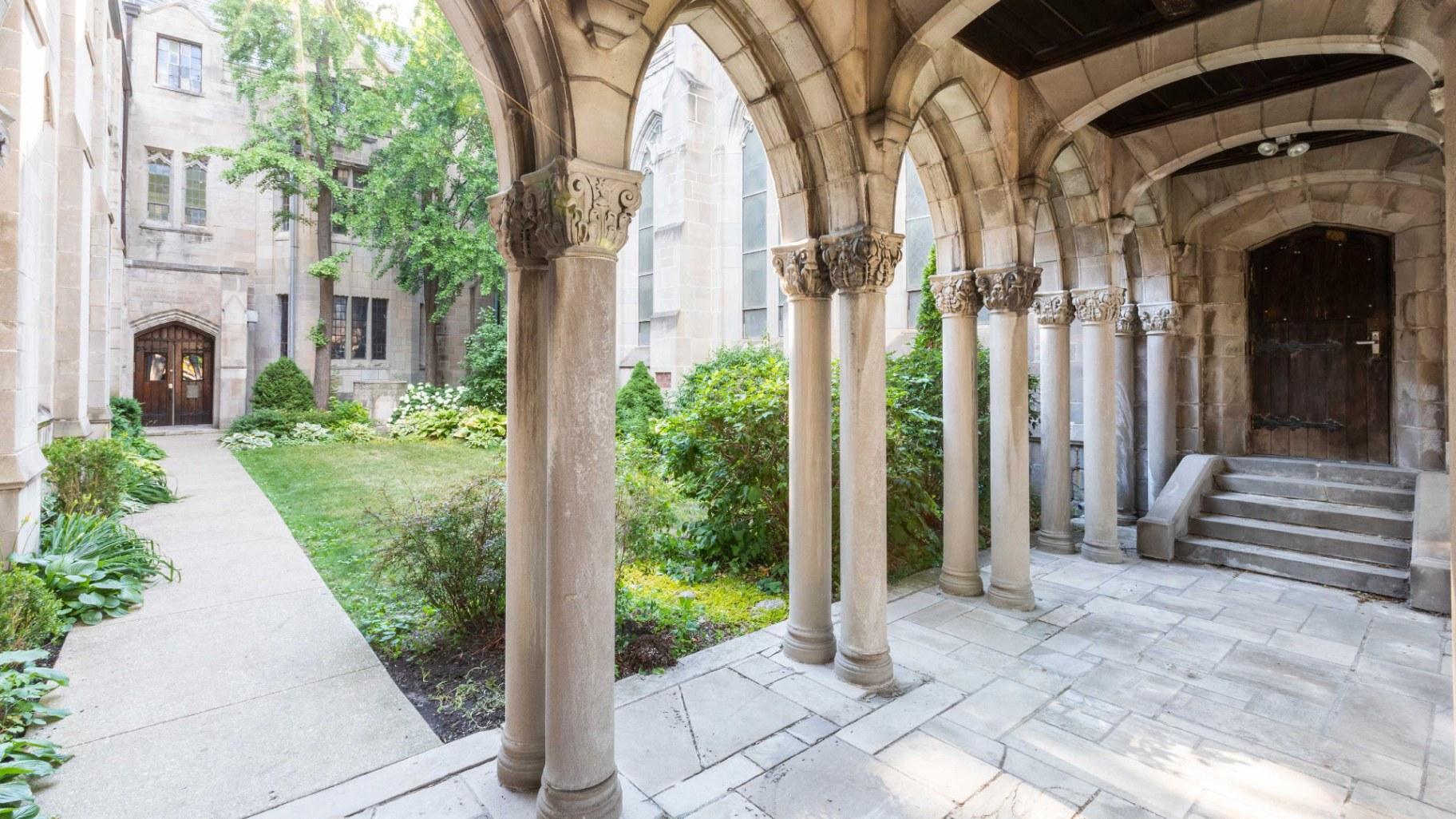 The First Presbyterian Church of Chicago, 6400 S. Kimbark Ave., in Woodlawn is among three sites in the South Side neighborhood participating in the Chicago Architecture Center’s “Built on Belief” program debuting during this year’s Open House Chicago weekend. (Courtesy of Eric Allix Rogers)