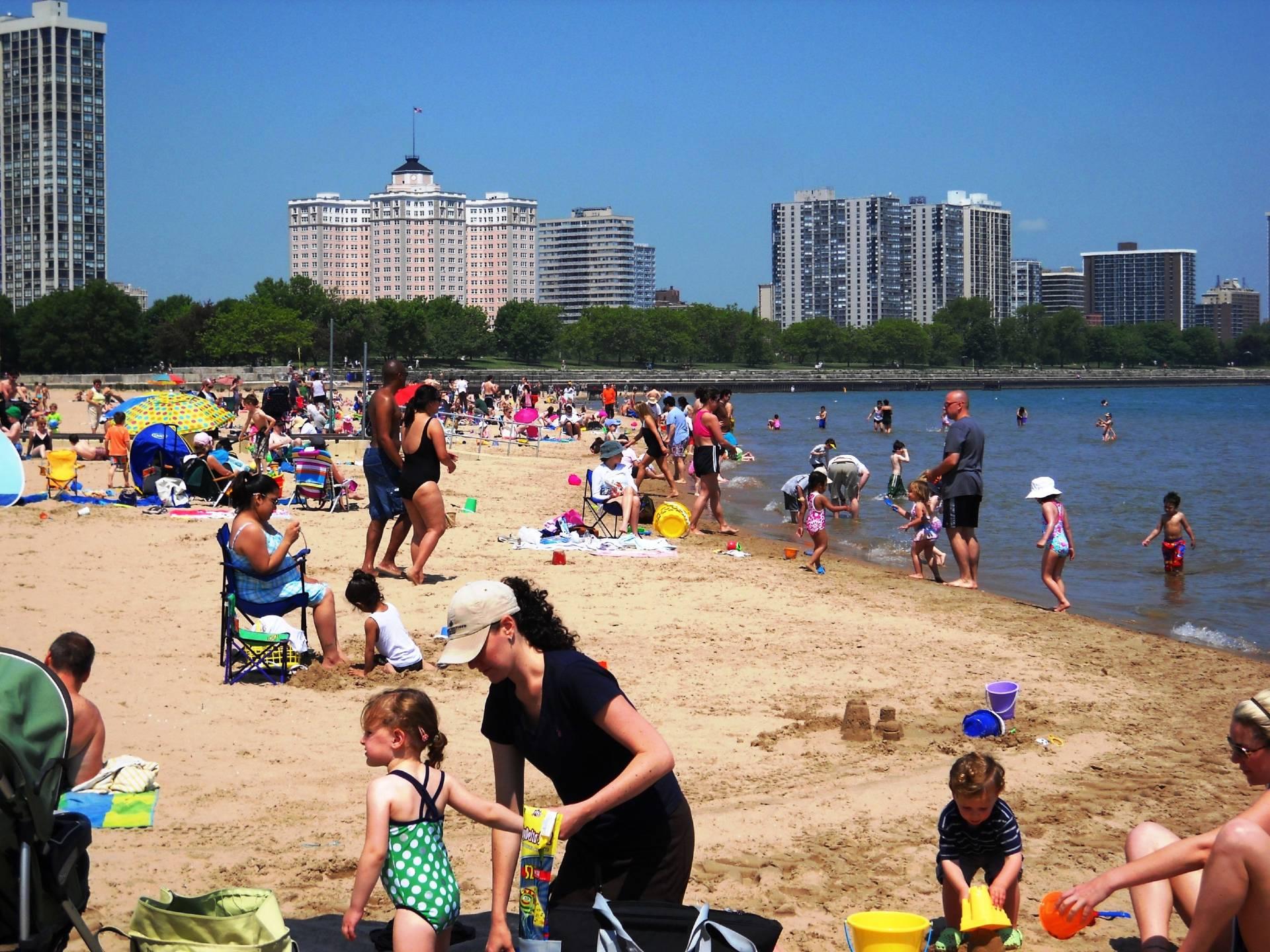 Foster Beach is located in Lincoln Park. (Alanscottwalker / Wikimedia Commons)