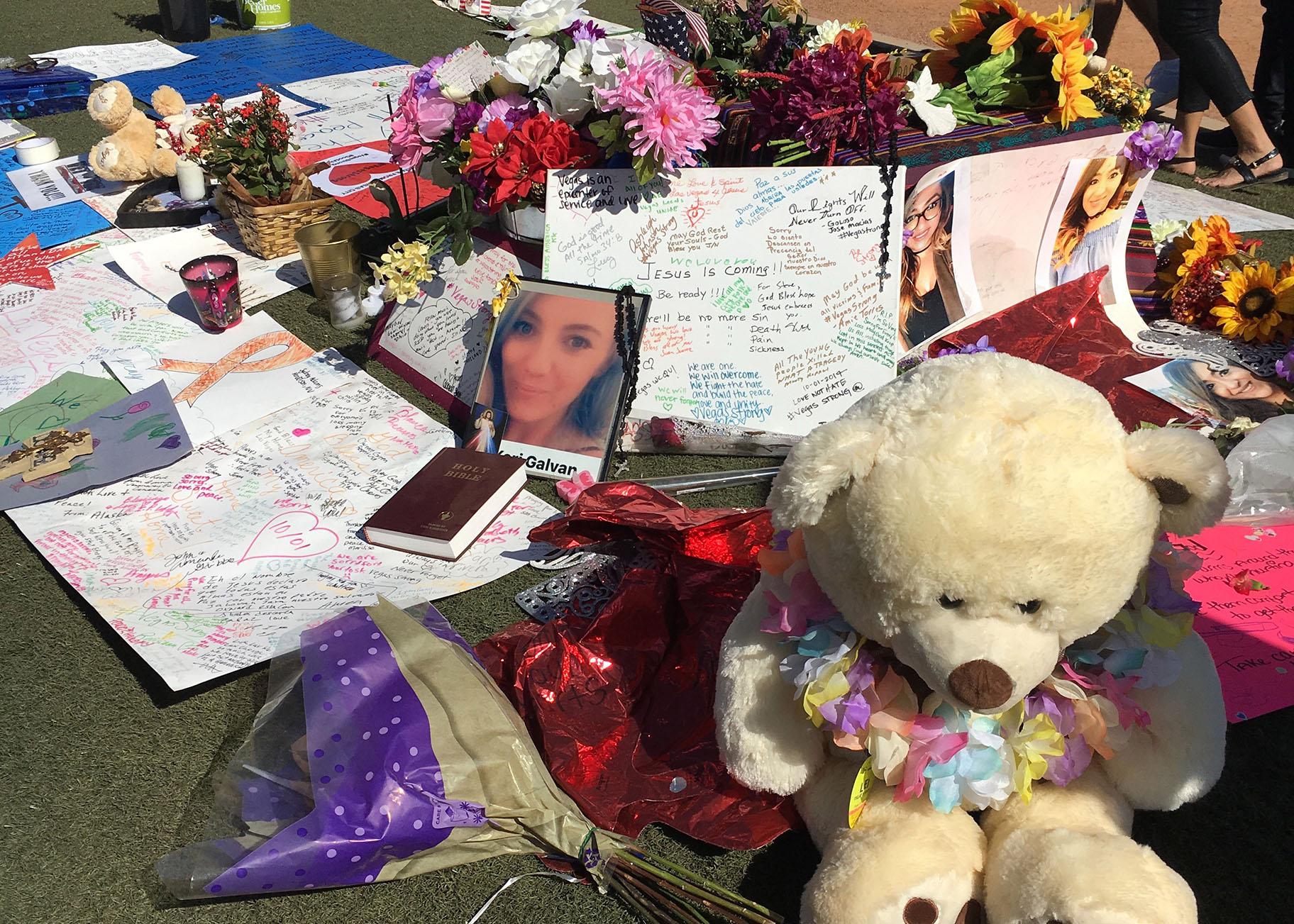  A memorial in Las Vegas for victims of the Oct. 1, 2017 shooting that left 58 dead and more than 500 wounded. (Jay Smith / WTTW News)