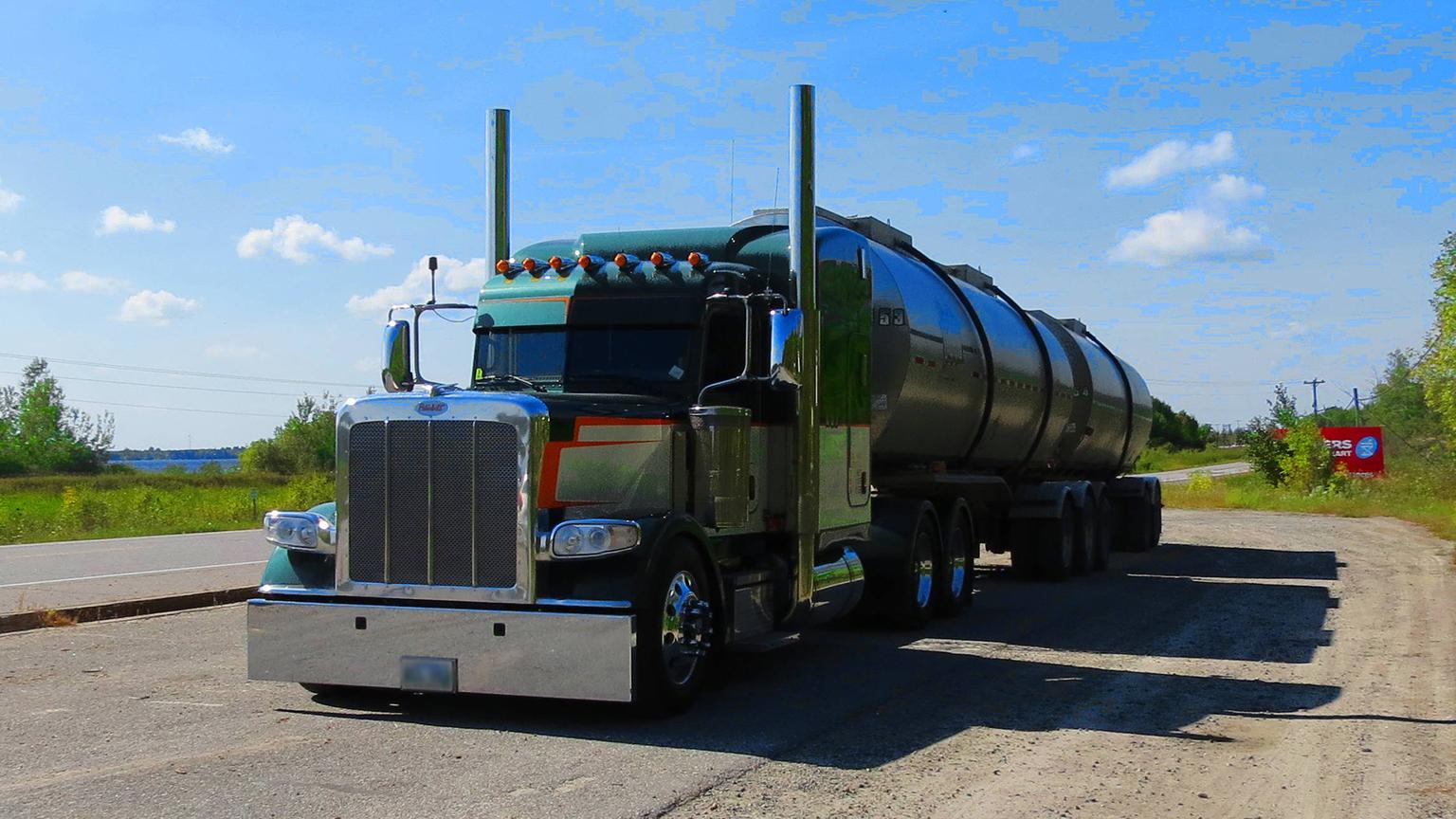 A glider truck (Jeremy Rempel / Flickr)