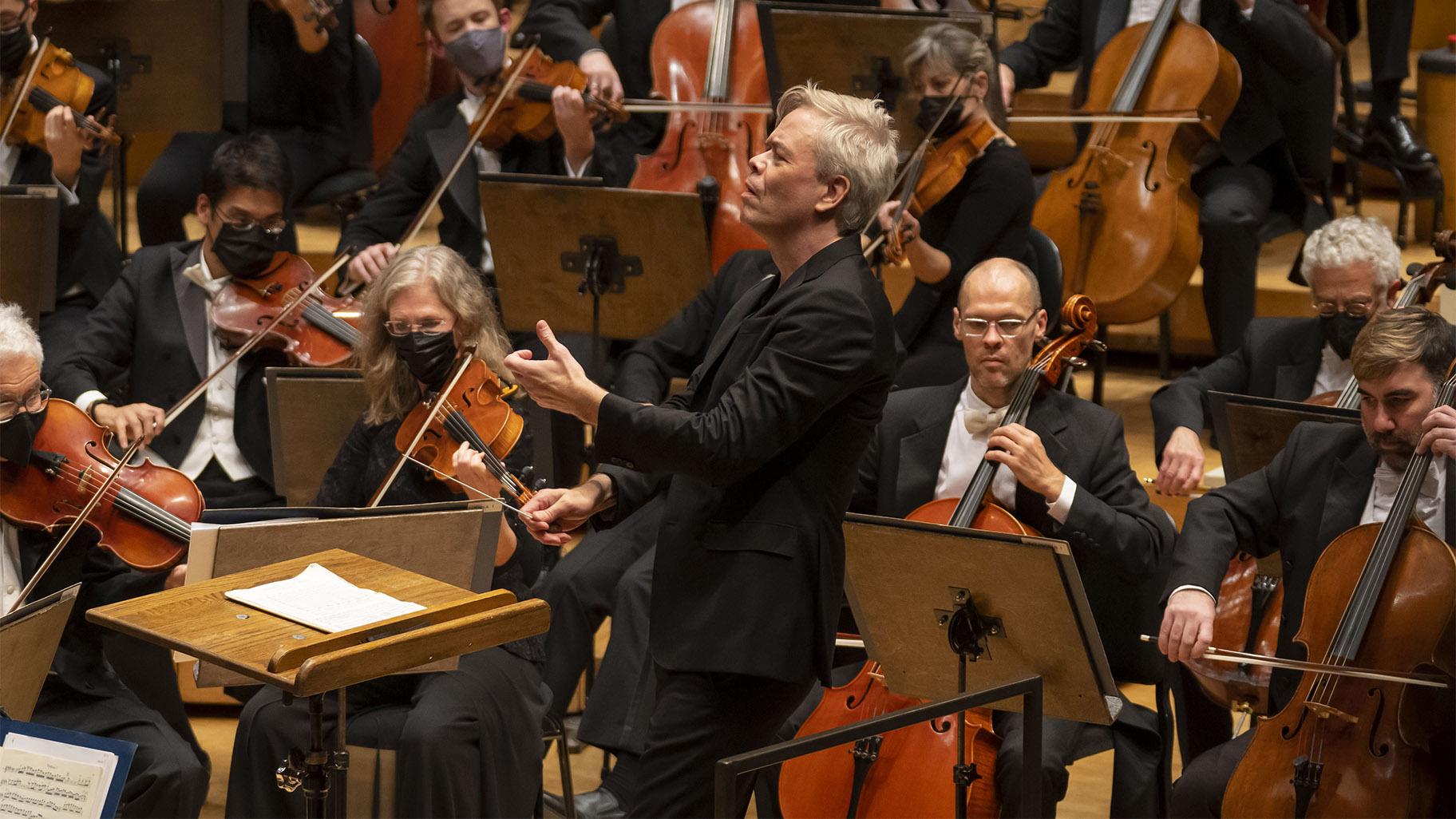 Guest conductor Hannu Lintu leads the Chicago Symphony Orchestra in program featuring works by Lindberg, Lalo and Brahms. (Credit: Todd Rosenberg Photography)