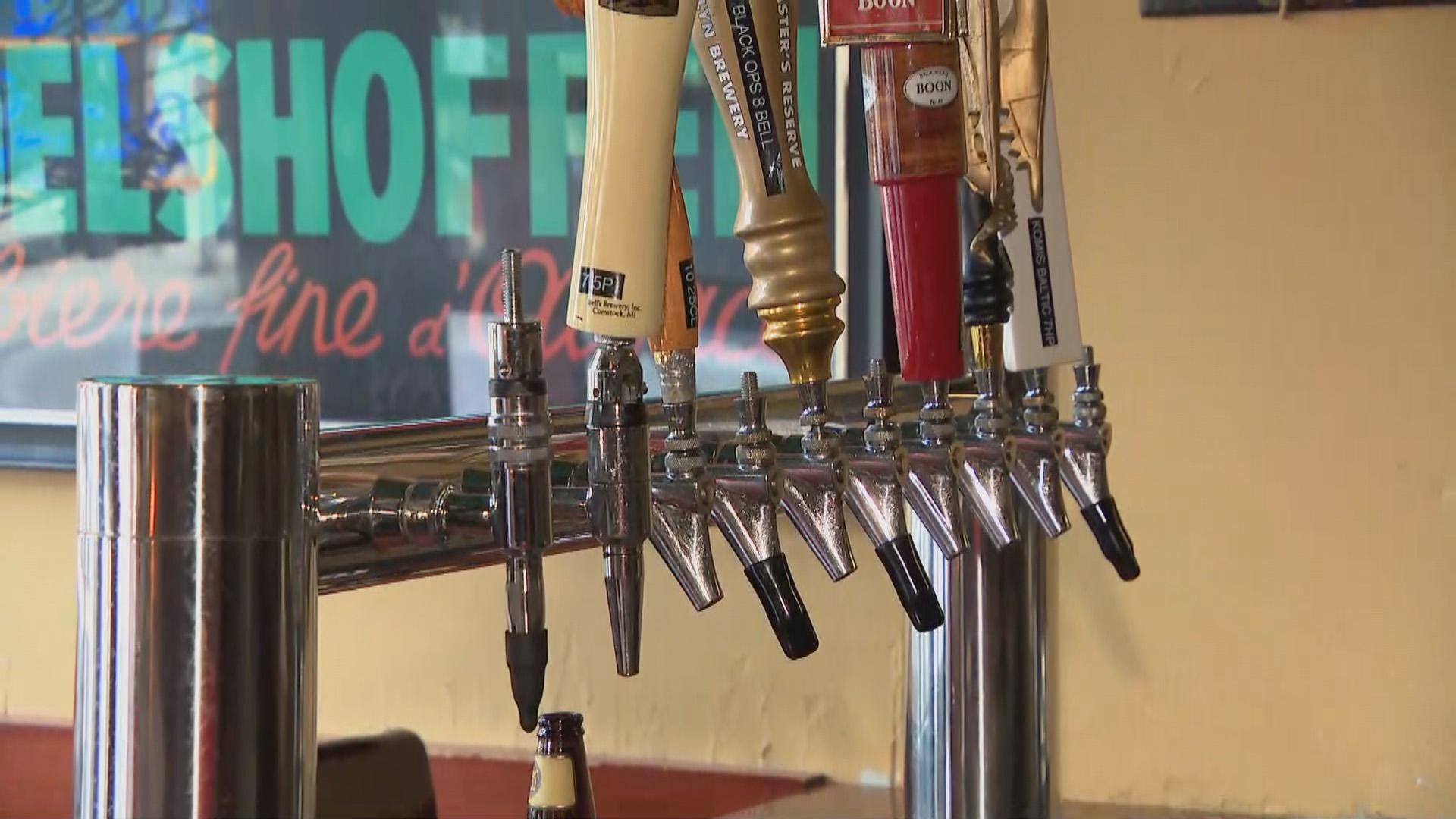 Andersonville bar and restaurant Hopleaf (WTTW News)