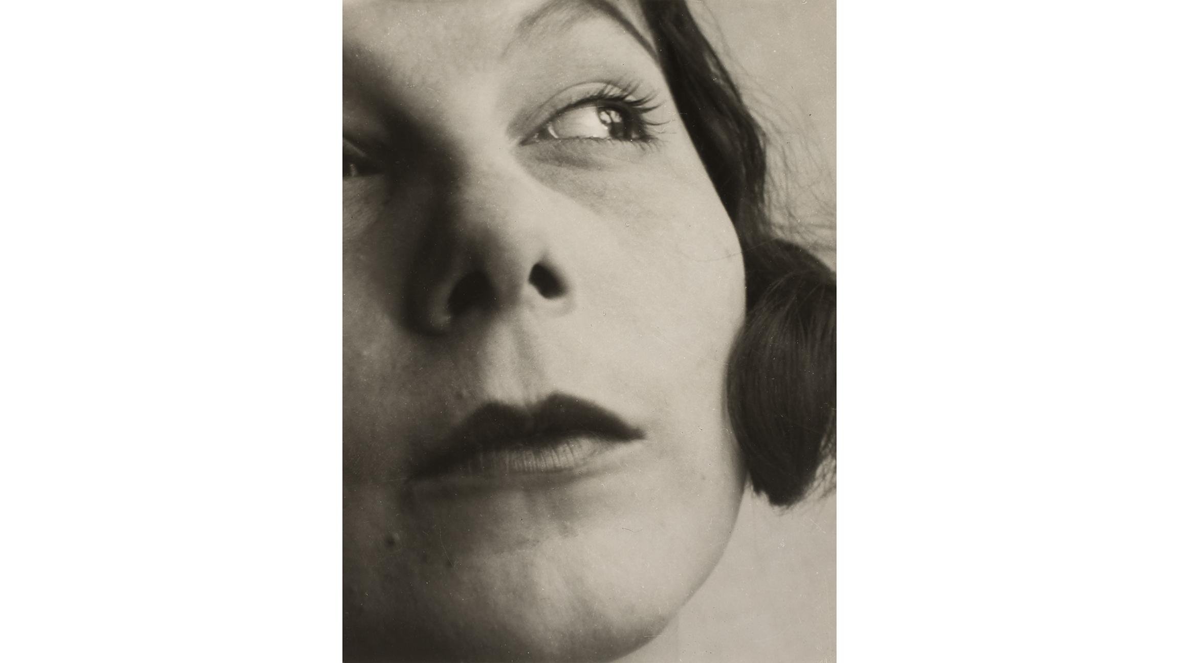 László Moholy-Nagy. Photograph (Ellen Frank), 1929. George Eastman Museum, Rochester, New York, Purchase with funds provided by Eastman Kodak Company, 1981.2163.0042. © 2016 Hattula Moholy-Nagy/VG Bild-Kunst, Bonn/Artists Rights Society (ARS), New York.