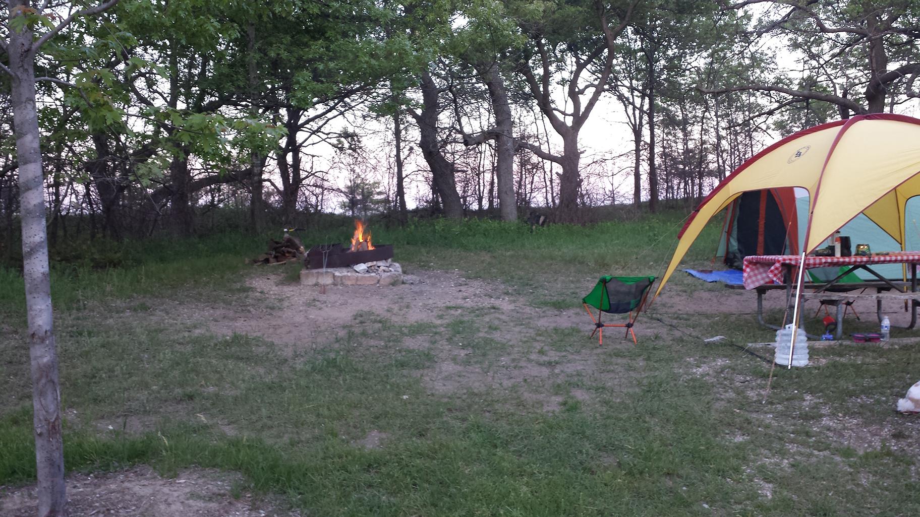 Campsite at Illinois Beach State Park (Dariusz DD / Wikimedia Commons)