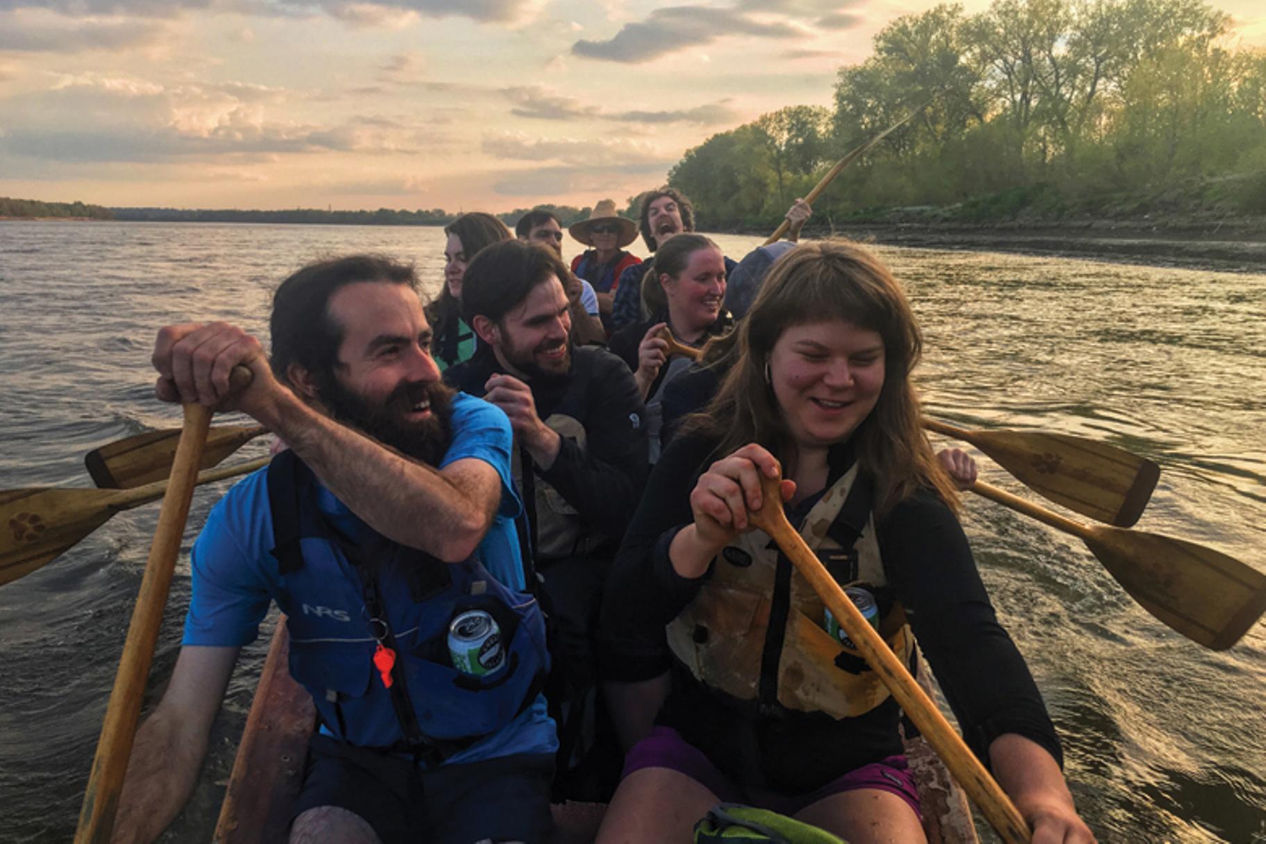 Canoers on the Mississippi River near Alton (EnjoyIllinois.com) 