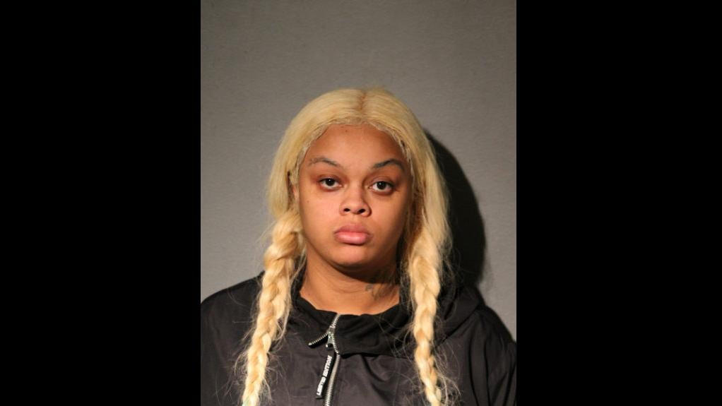 Woman Charged With Dragging Chicago Police Officer After Traffic Stop ...