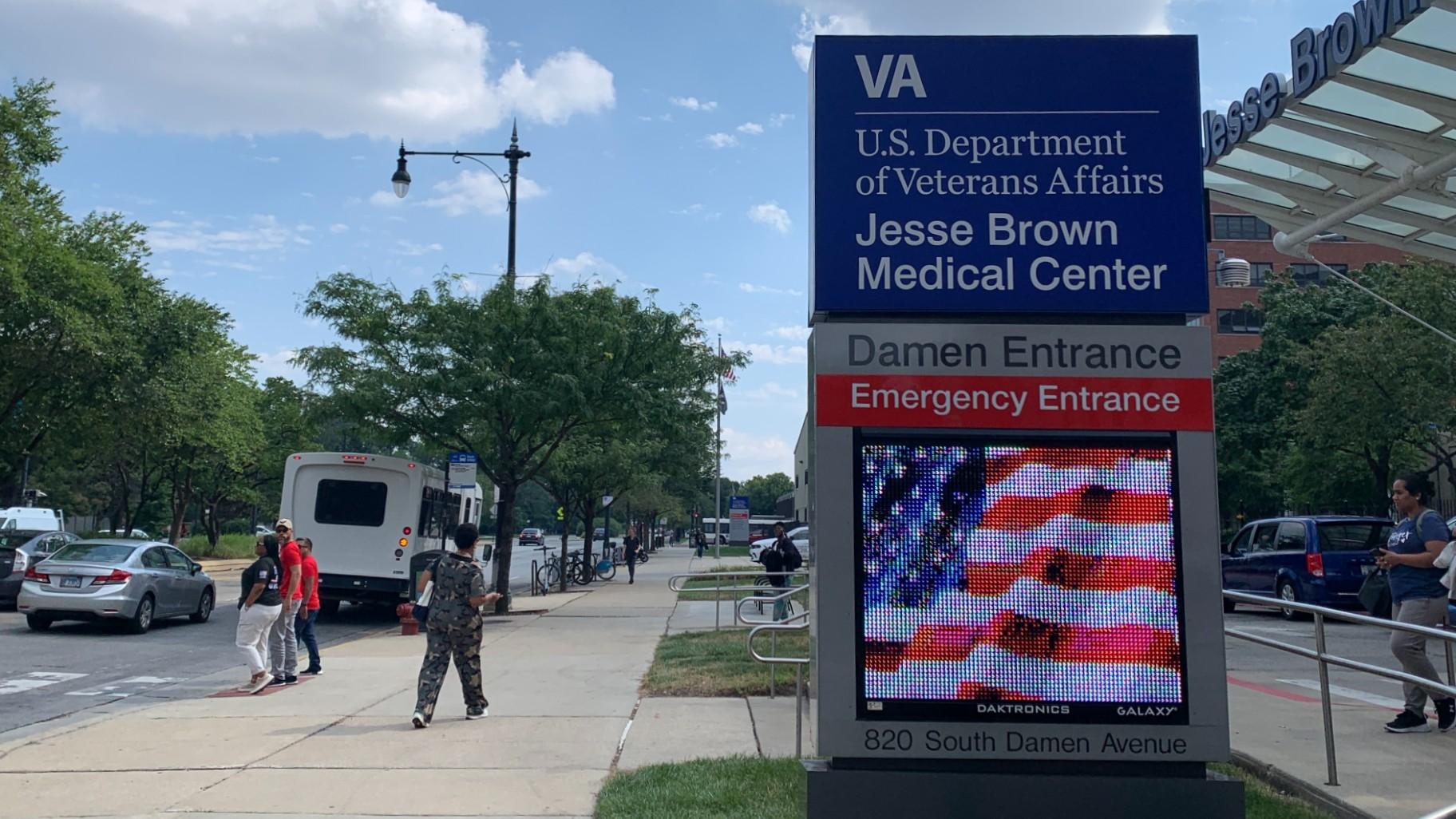 Jesse Brown VA Medical Center, 820 S. Damen Ave., on the Near West Side on Aug. 15, 2025. (Eunice Alpasan / WTTW News)