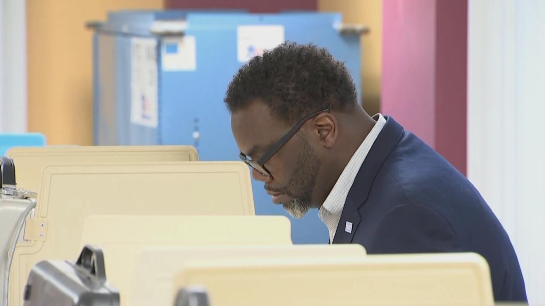 Brandon Johnson votes in the April 4, 2023, Chicago municipal runoff election. (WTTW News)