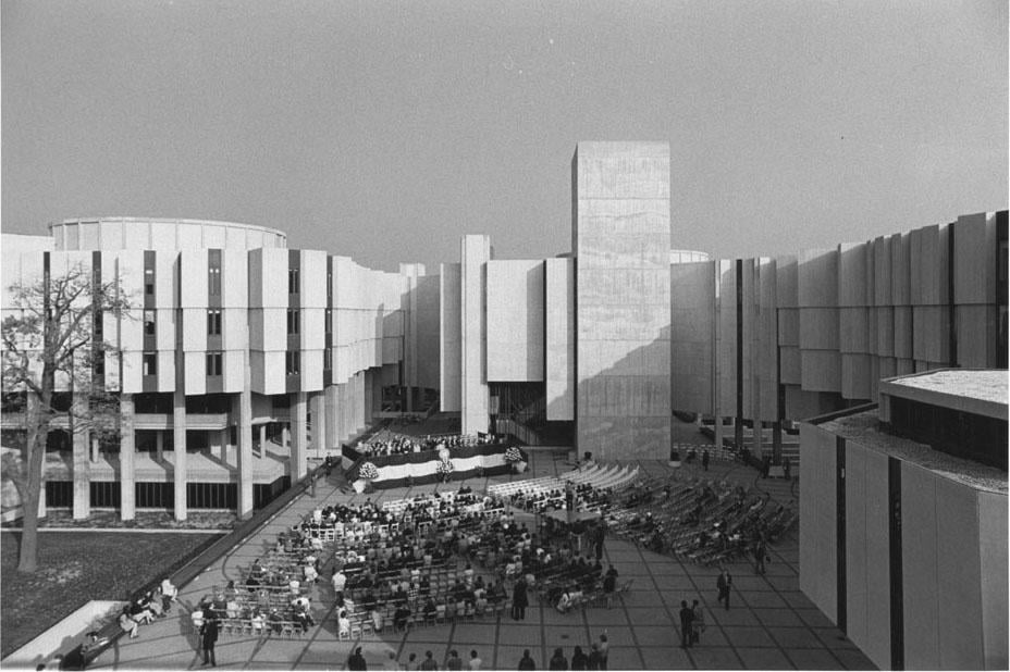 Ask Geoffrey A Sinking Feeling At Northwestern S Library