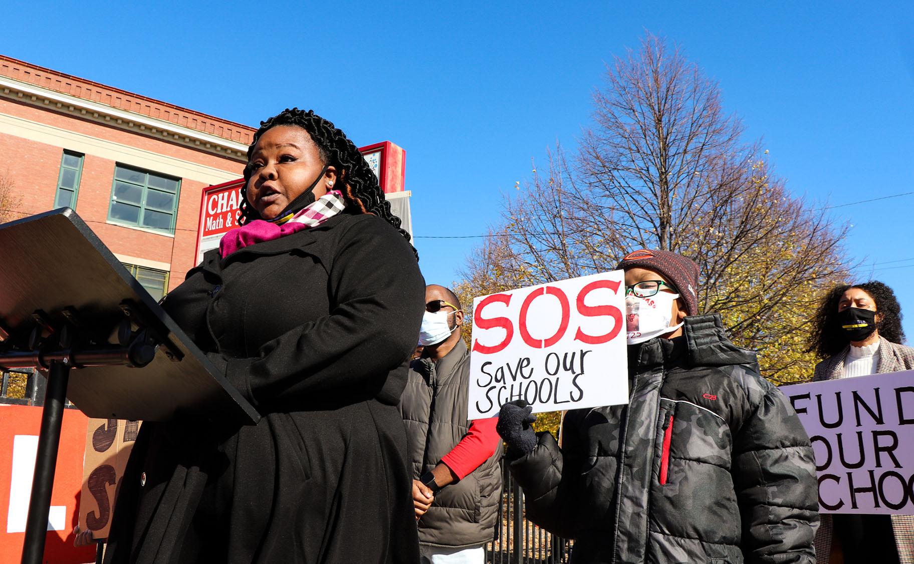 State Rep. Lakesia Collins speaks on Saturday, Oct. 31, 2020. (Grace Del Vecchio / WTTW News)