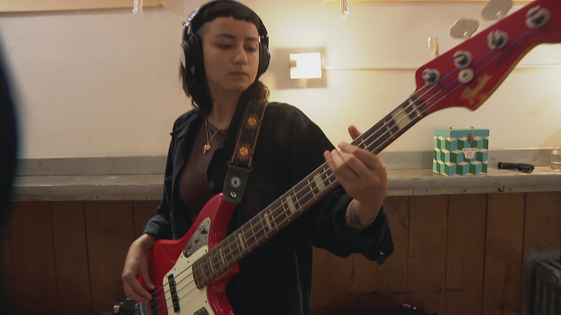 Late Nite Laundry’s bassist, Emily Burlew. (WTTW News)