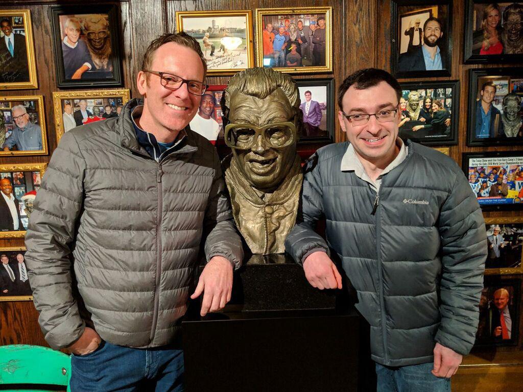 Cubs and White Sox broadcasters Len Kasper (left) and Jason Benetti recently had a meeting of the minds at Harry Caray’s restaurant. (@LenKasper / Twitter) 