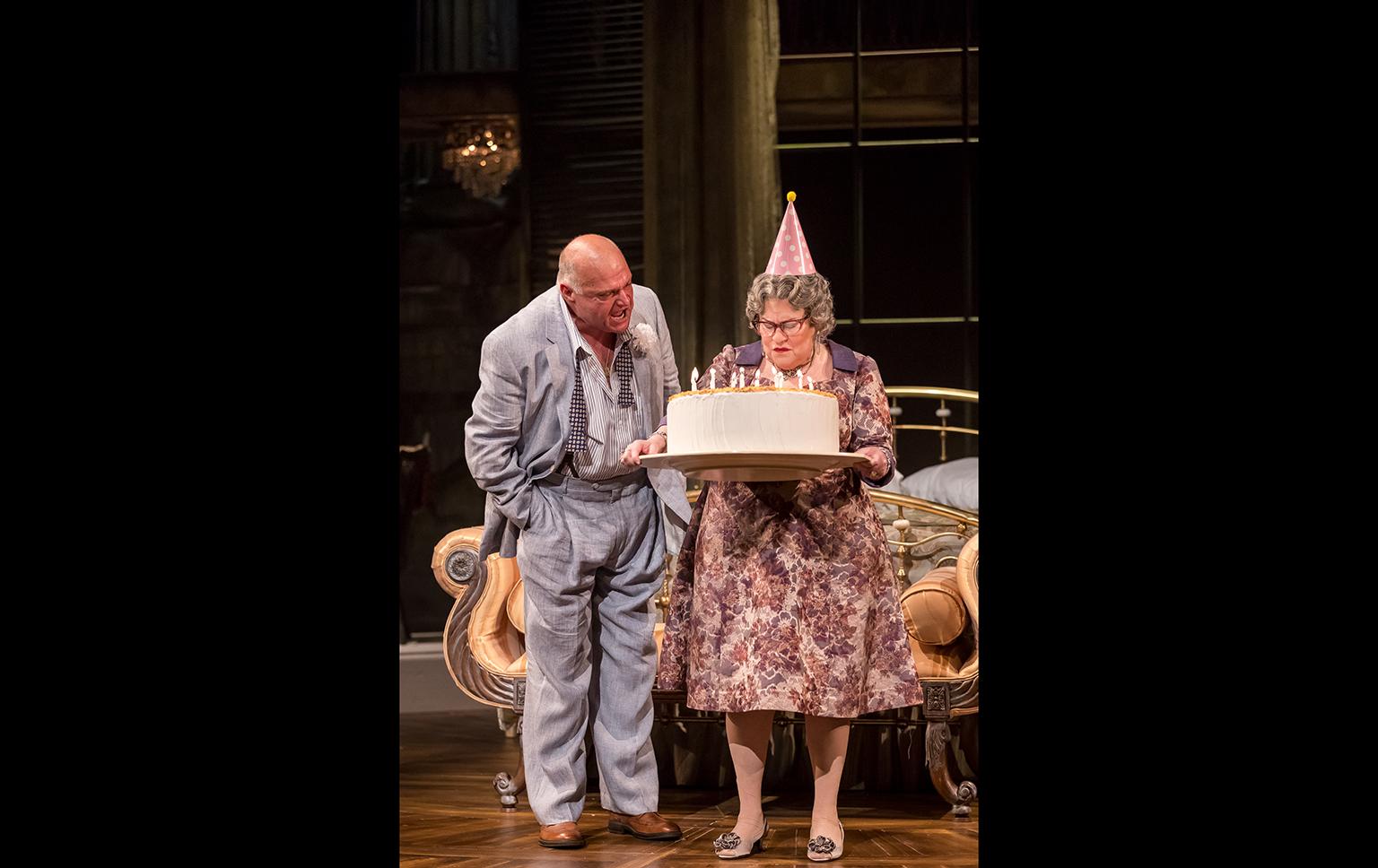 Matt DeCaro and Cindy Gold in “Cat on a Hot Tin Roof” (Credit: Brett Beiner Photograpahy)