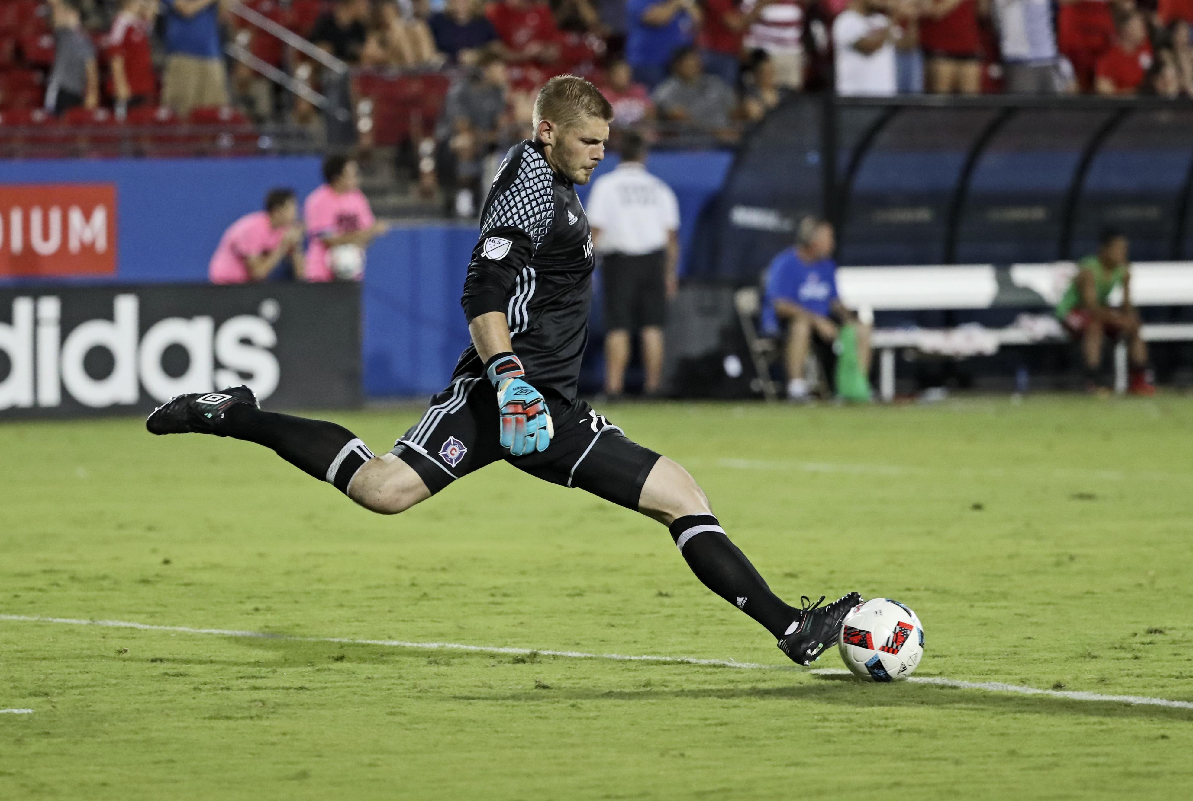 Chicago Fire goalie Matt Lampson (USA Today Sports Images)