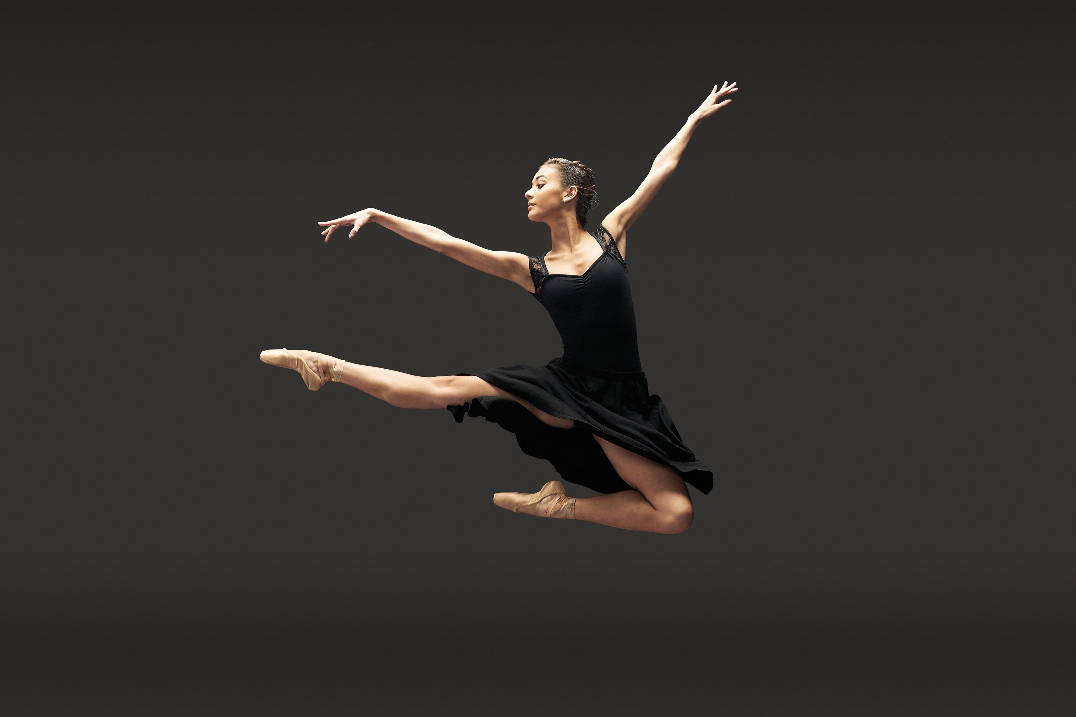 Miami City Ballet, Mayumi Enokibara. (Photo © Alberto Oviedo)