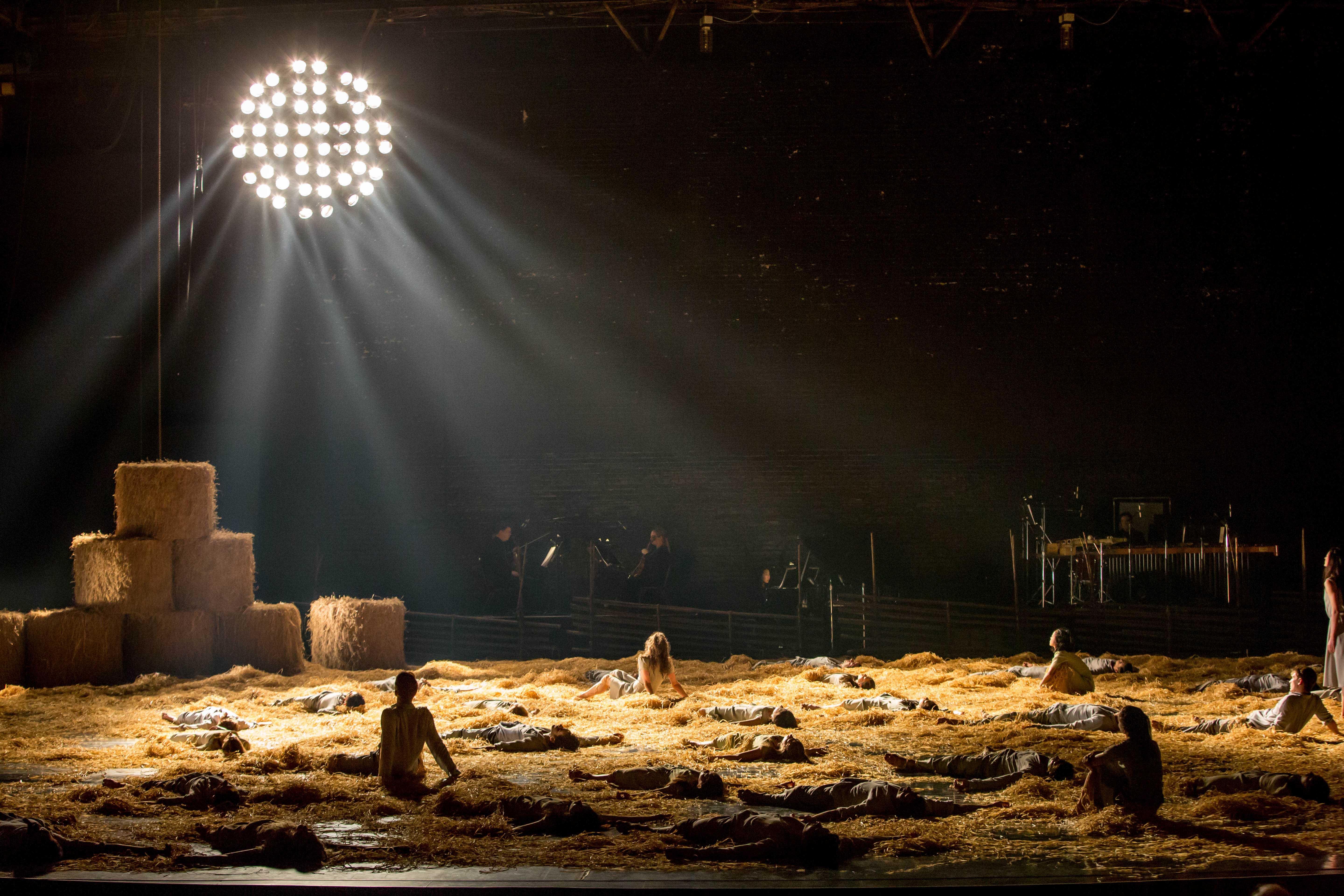 Joffrey Ballet performs “Midsummer Night’s Dream.” (Photo by Cheryl Mann)