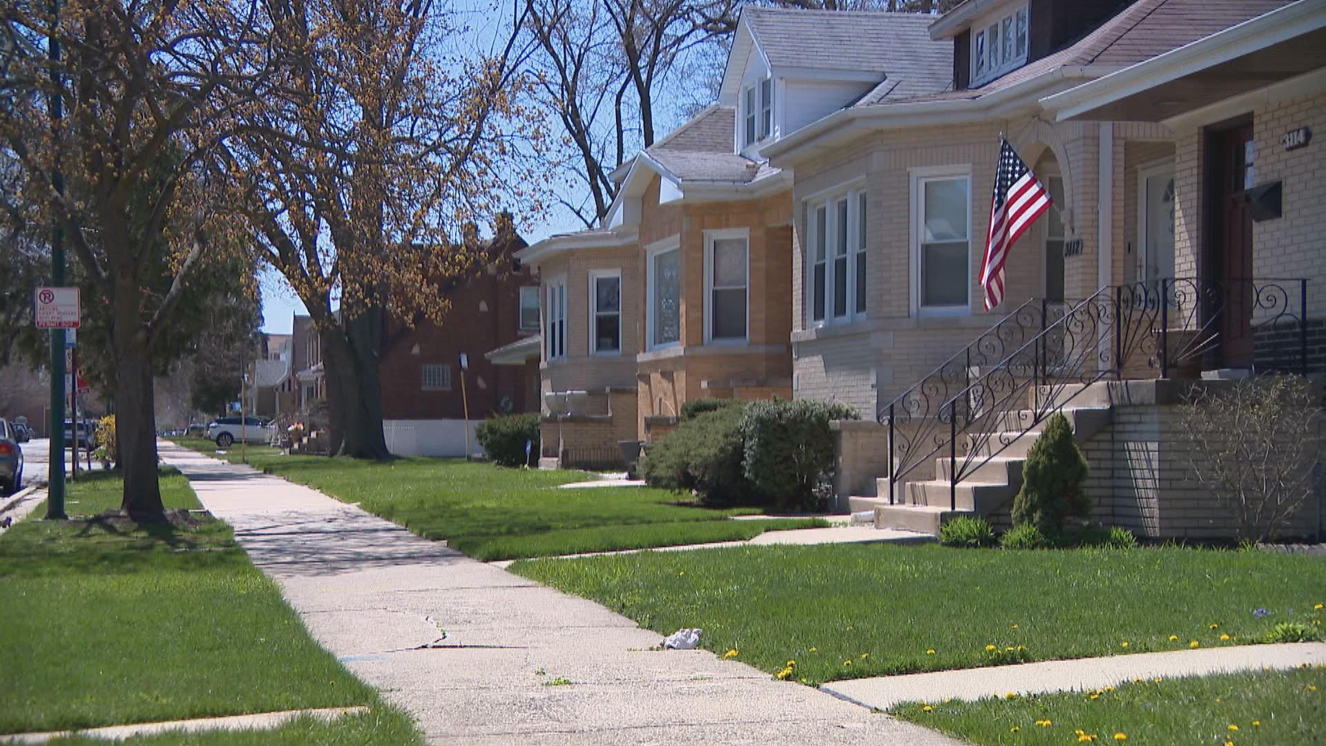 COVID-19 Across Chicago: Montclare Residents, Businesses on Edge ...