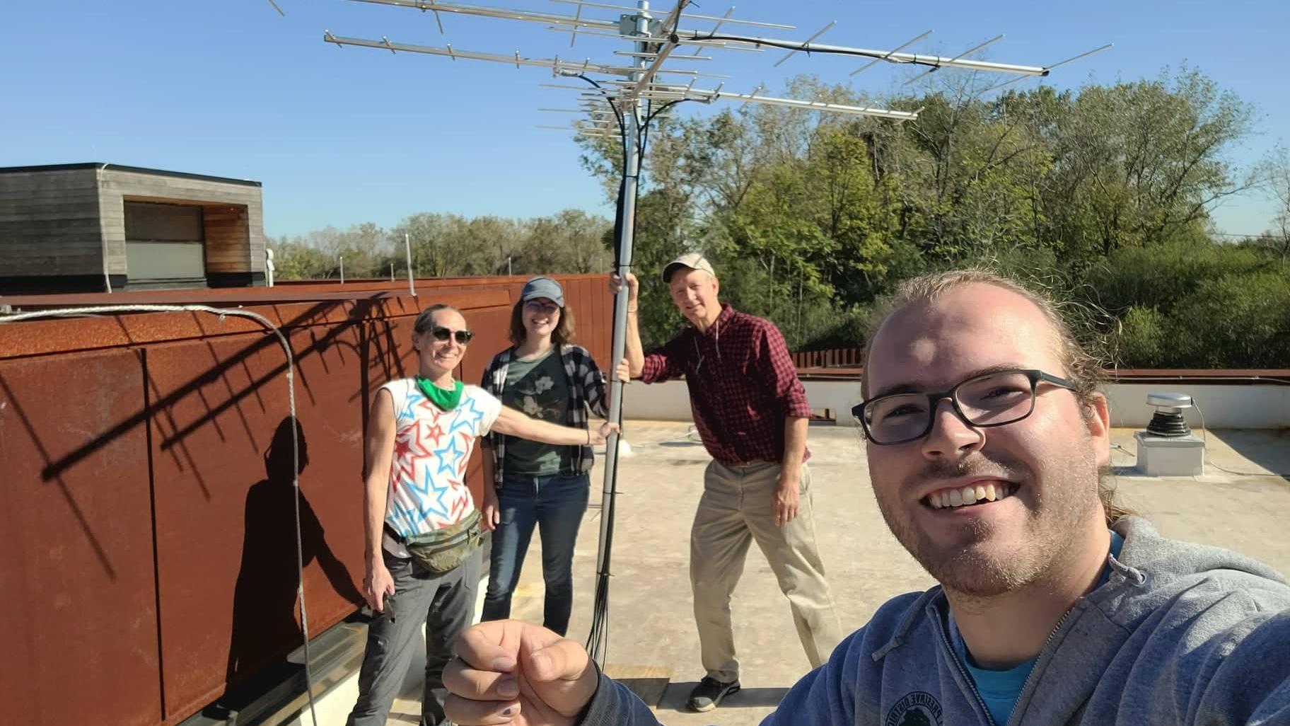 Chicago's first Motus antenna, during installation. (Edward Warden / Chicago Ornithological Society)