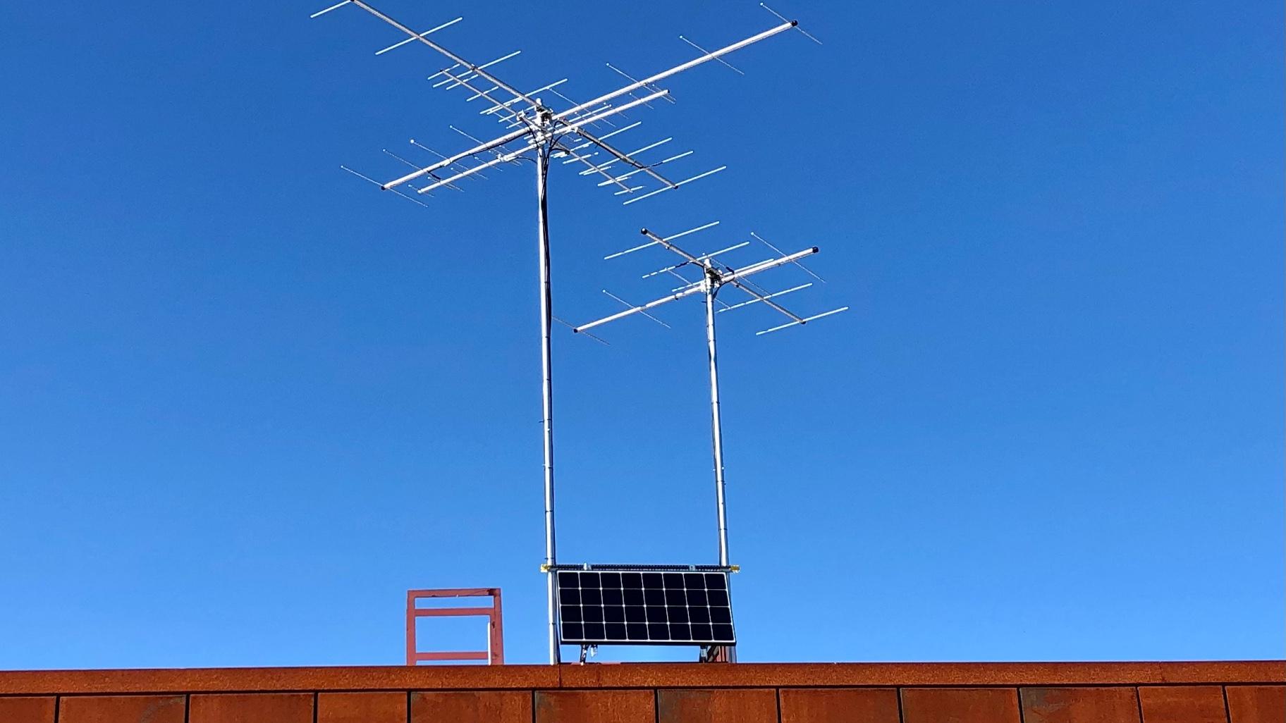 Chicago's first Motus antenna, atop the Ford Calumet Environmental Center at Big Marsh Park. (Edward Warden / Chicago Ornithological Society)