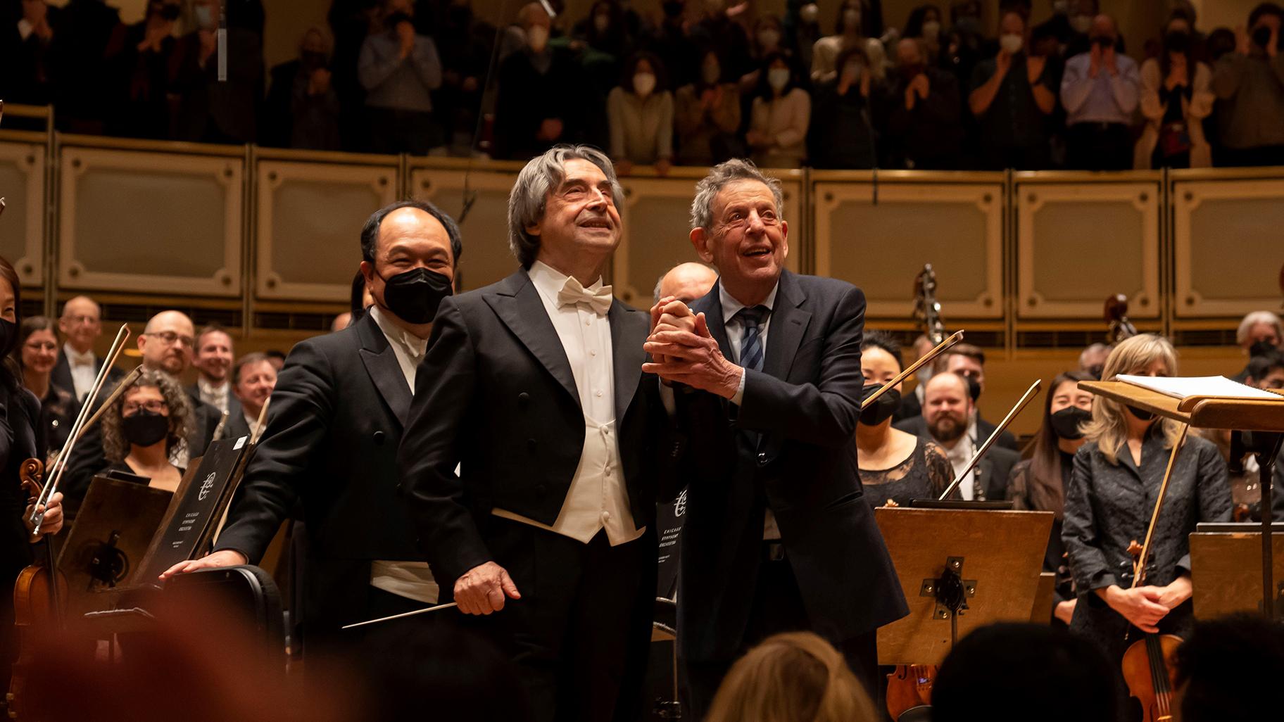 Maestro Muti and Philip Glass at the CSO’s Feb. 19, 2022, performance of Glass’ “Symphony No. 11.” (Credit: Todd Rosenberg Photography)