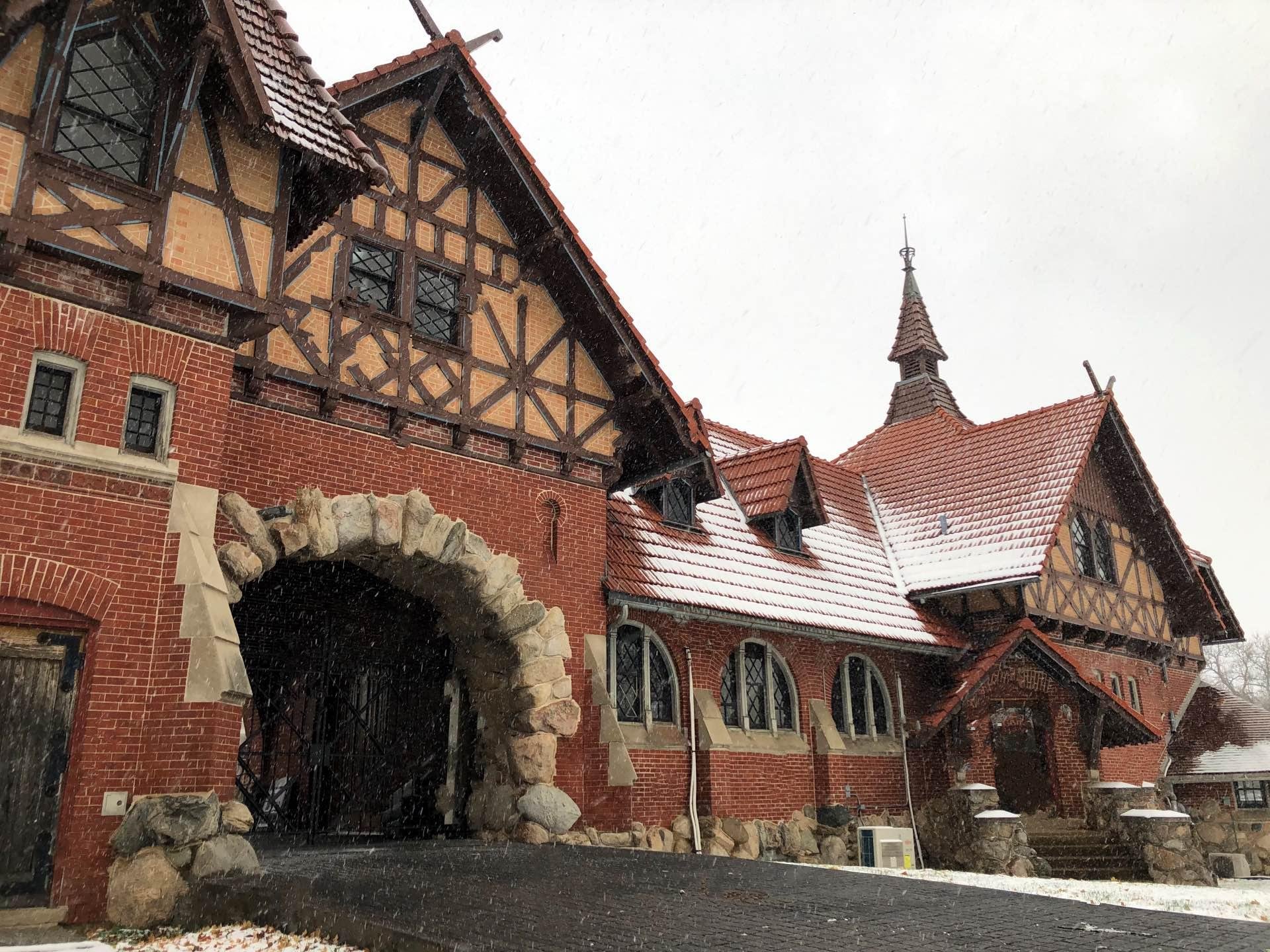 The National Museum of Puerto Rican Arts and Culture is housed in the landmarked Humboldt Park Receptory and Stables Building. (Patty Wetli / WTTW News)