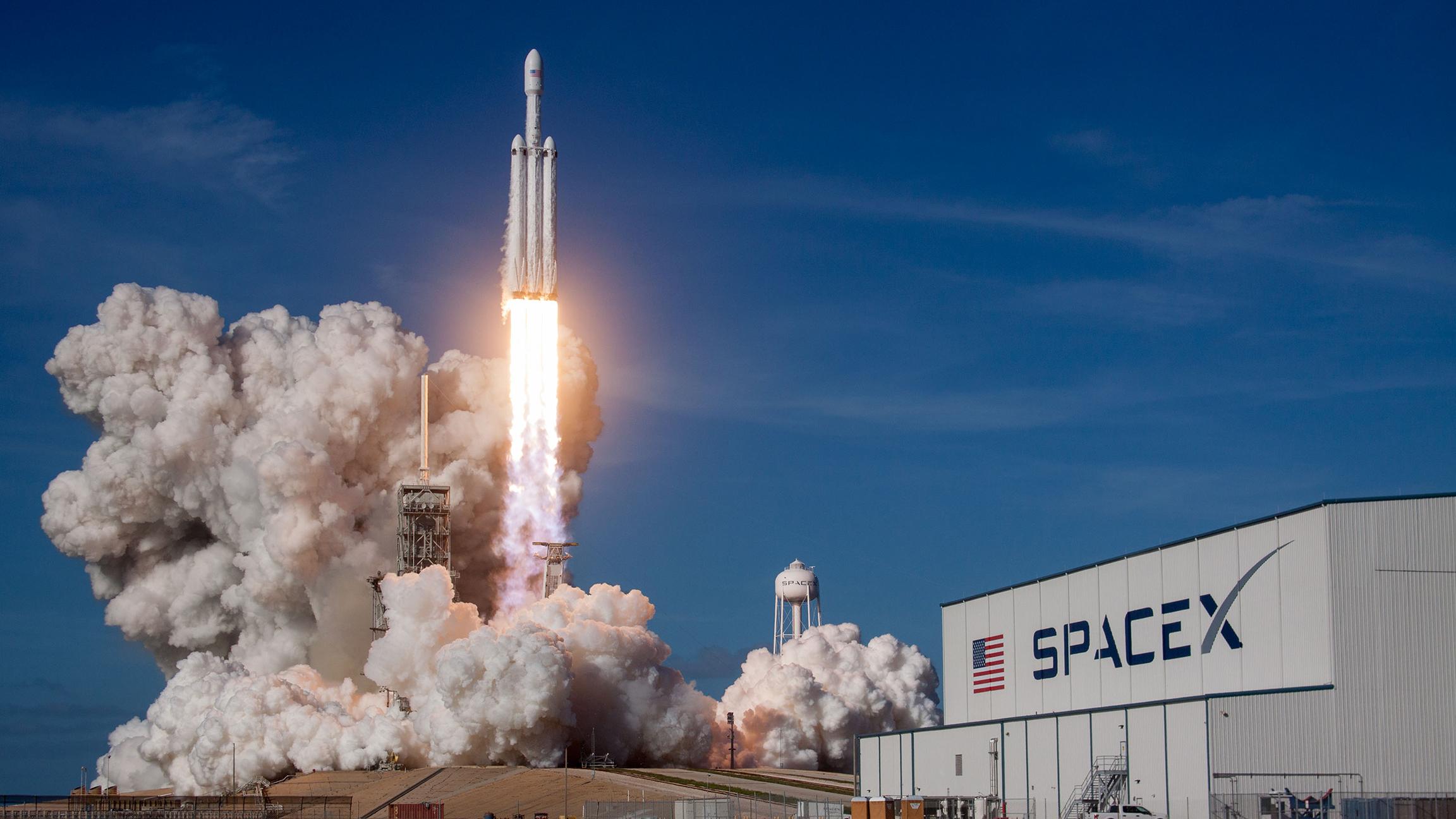 Falcon Heavy demo mission on Feb. 6, 2018. (SpaceX / Flickr)