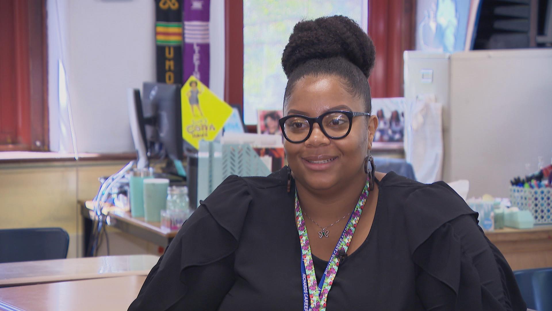 Chicago Public Schools teacher Asia-Ana Williams (Chicago Tonight)