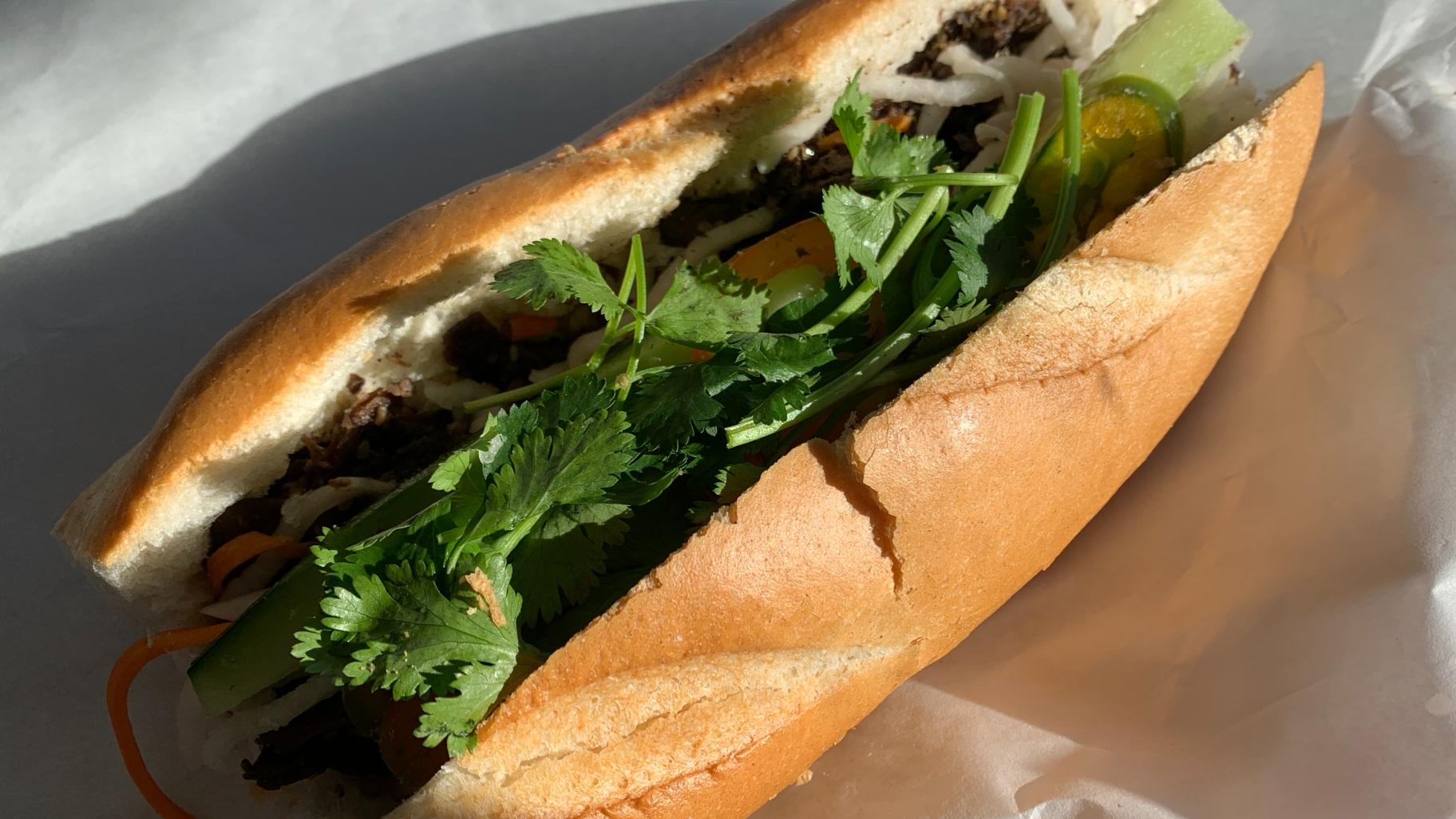 Vegan Lemongrass Tofu Banh Mi at Nhu Lan (Eunice Alpasan / WTTW News)