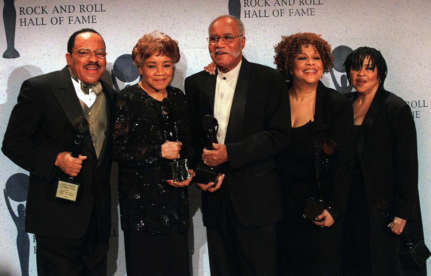 In this March 15, 1999 file photo, The Staple Singers, from left, Pervis, Cleotha, Pops, Mavis, and Yvonne pose at the Rock and Roll Hall of Fame induction ceremony in New York. (AP Photo / Albert Ferreira, File)