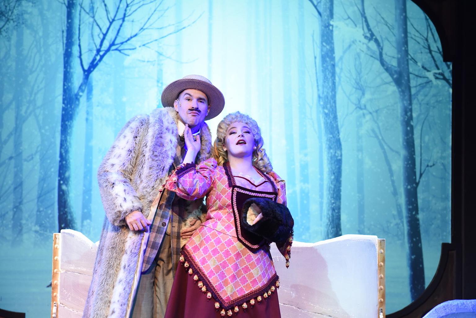 Matt Crowle and Rachel Klippel in Porchlight Music Theatre’s production of “A Gentleman’s Guide to Love & Murder.” (Photo by Michael Courier)