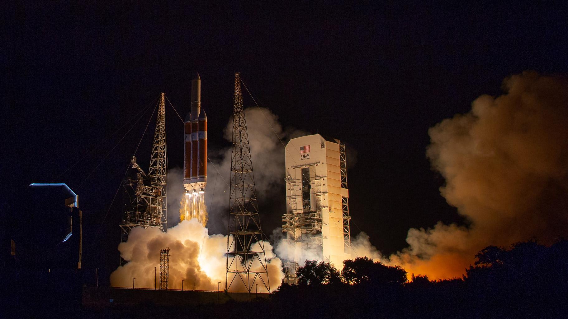 A United Launch Alliance Delta IV Heavy rocket launches NASA’s Parker Solar Probe on a mission to touch the Sun, on Sunday, Aug. 12, 2018 from Launch Complex 37 at Cape Canaveral Air Force Station, Florida. (Credit: NASA / Bill Ingalls)
