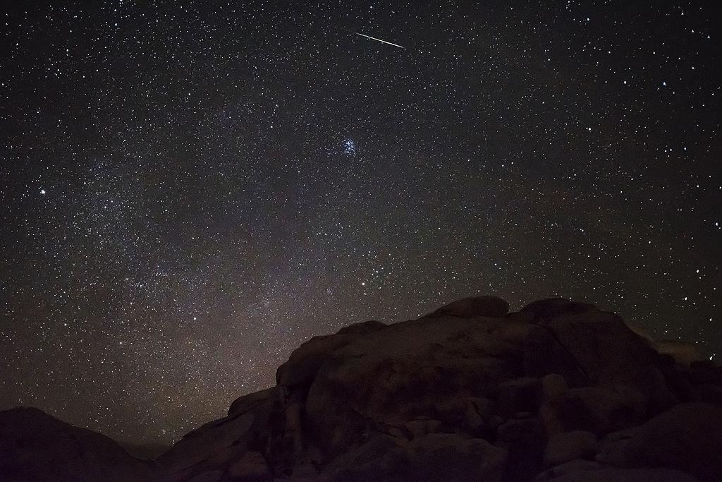 File:Sky full of Stars.jpg - Wikimedia Commons